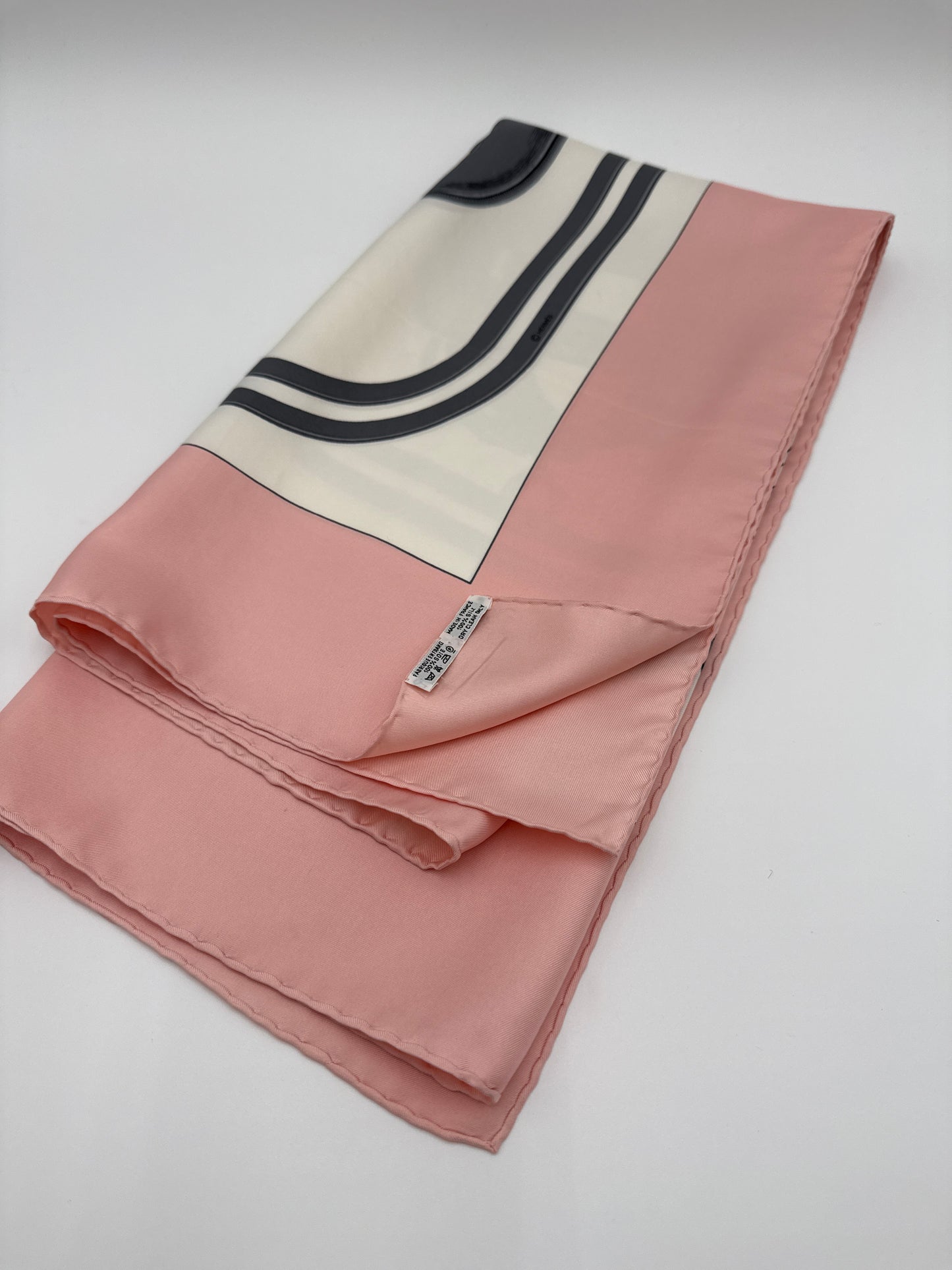 Hermés Foulard Vintage di seta carrè Rosa "Brides de Gala"