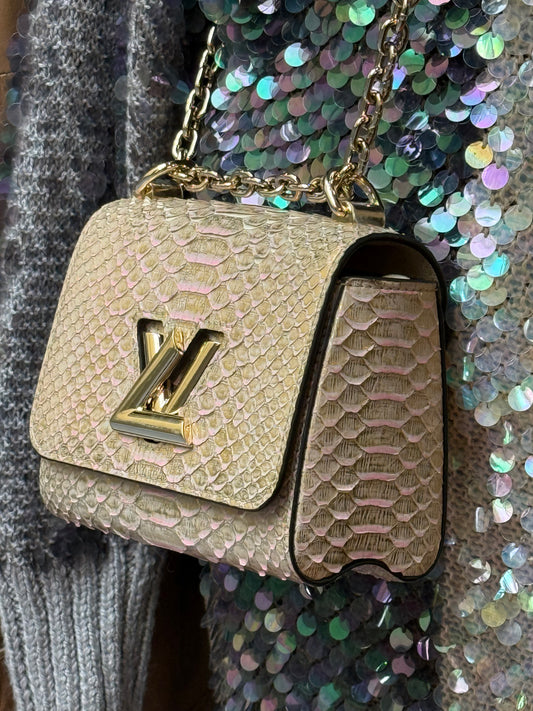 Louis Vuitton Borsa Twist Mini in Pelle di Pitone Rosa