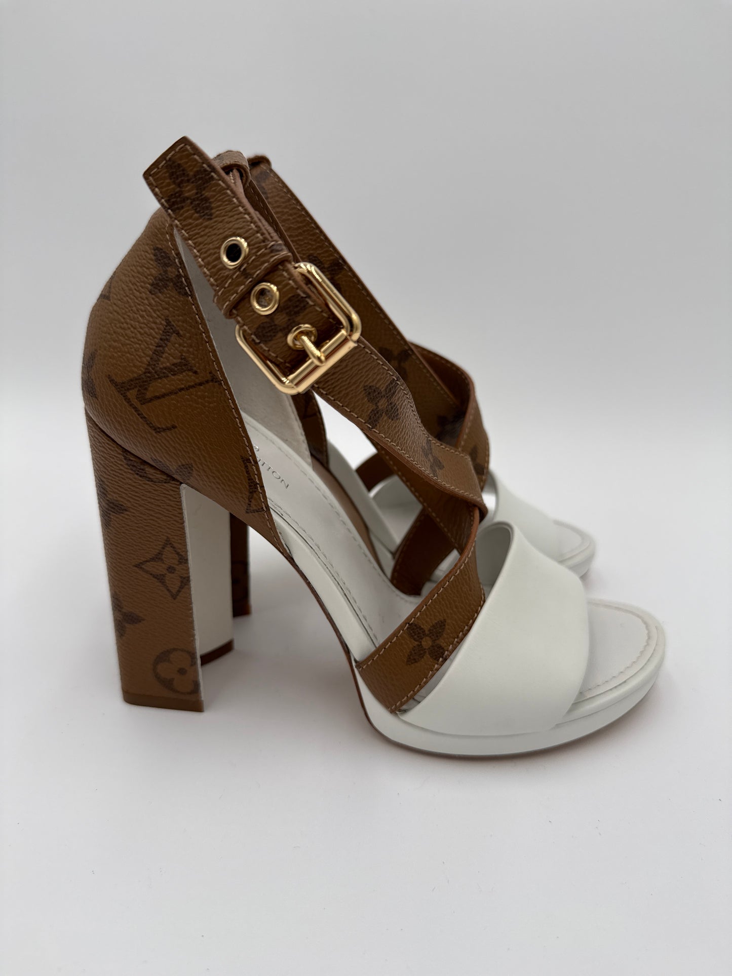Louis Vuitton Sandali