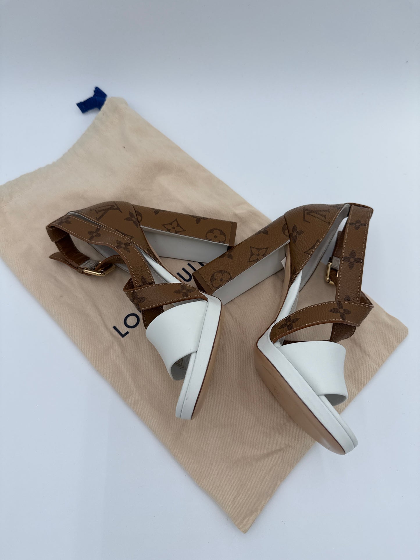 Louis Vuitton Sandali