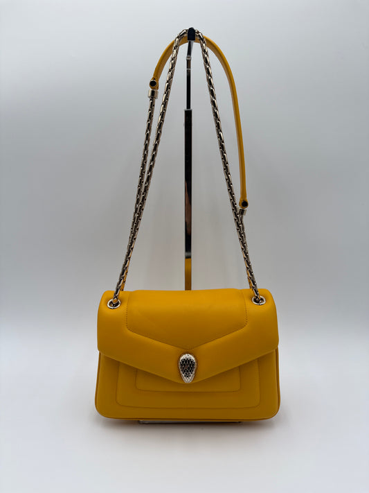 Bulgari Borsa Serpenti Reverse Mini in Pelle Gialla