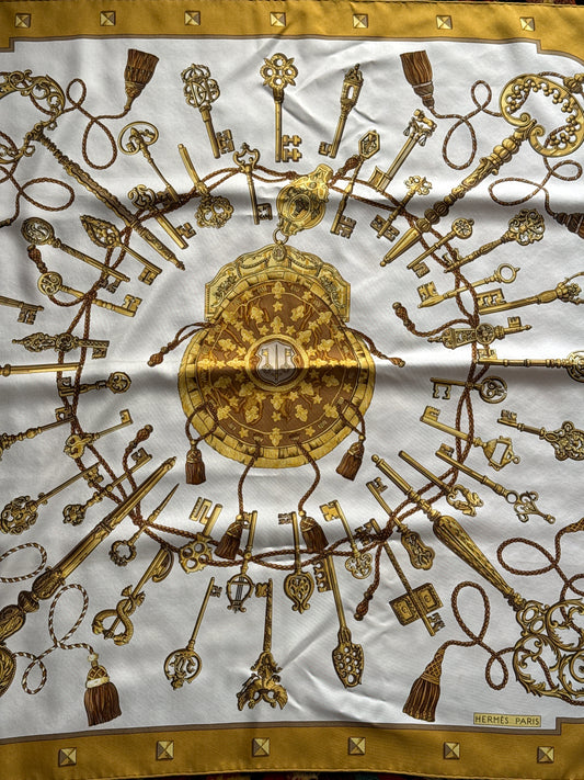 Hermès Foulard Seta  Vintage Carrè  giallo “Les  Cles”