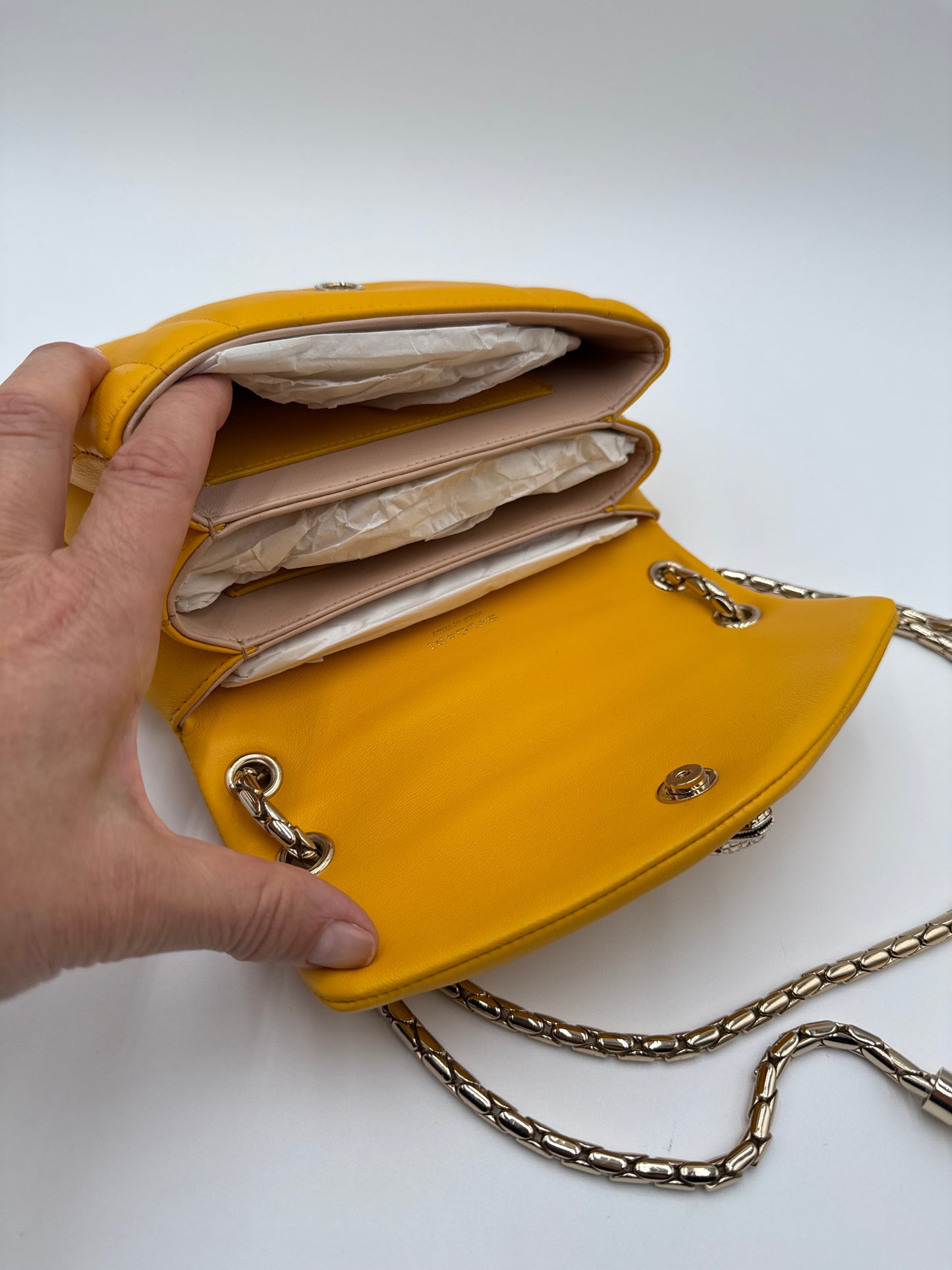 Bulgari Borsa Serpenti Reverse Mini in Pelle Gialla