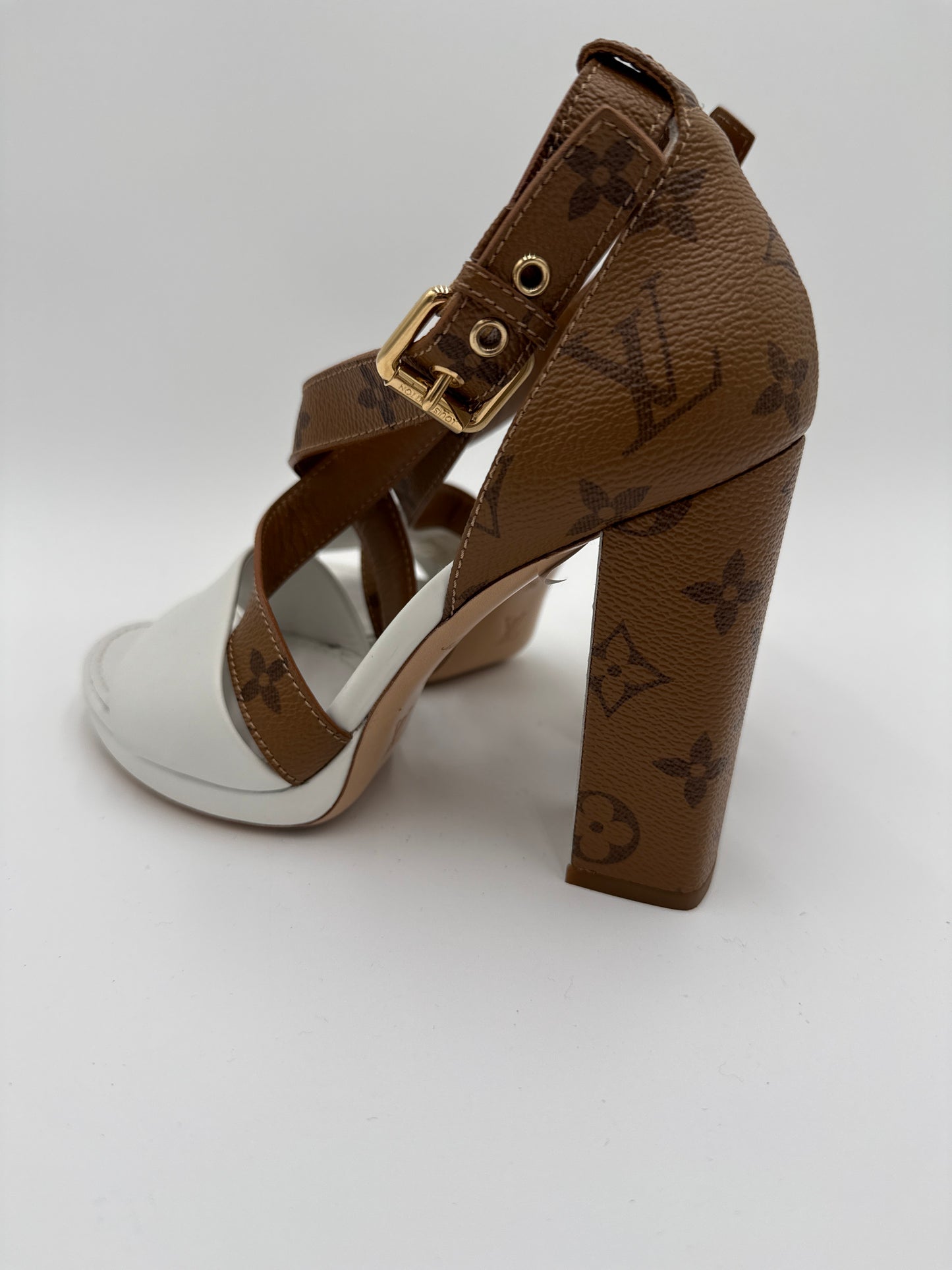 Louis Vuitton Sandali