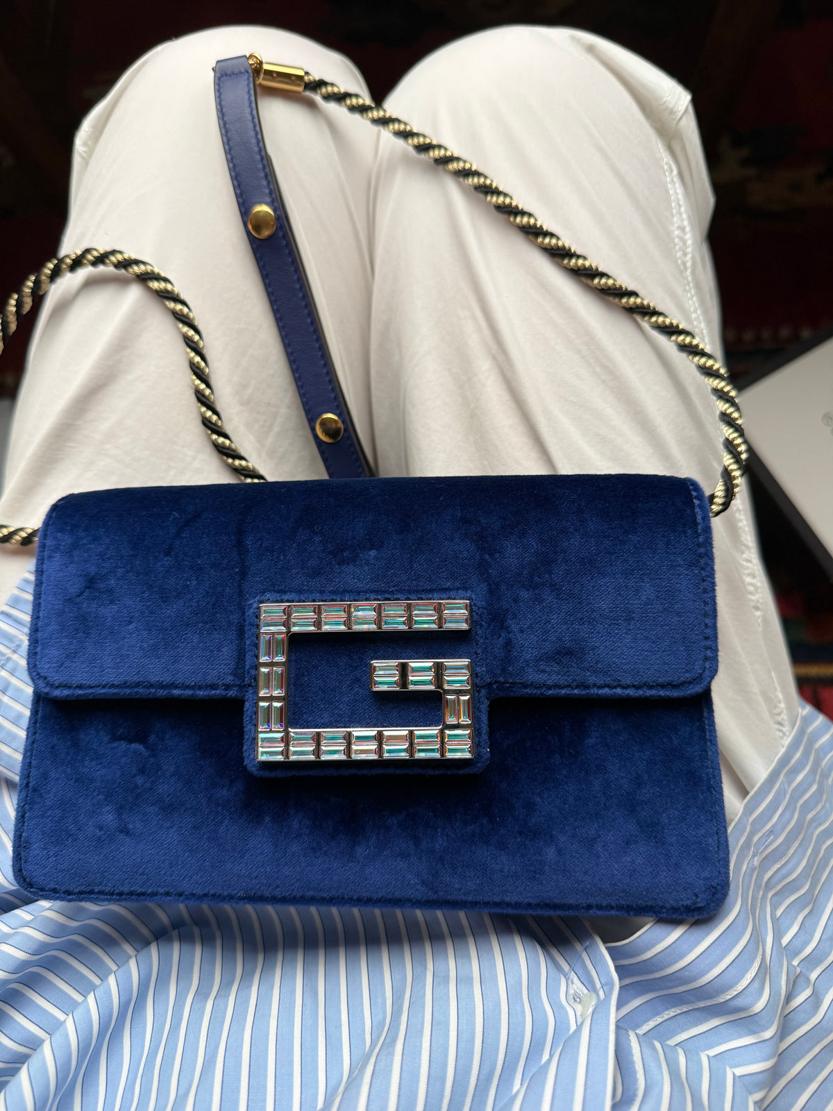 Gucci Broadway in velluto Blu con Fibbia G in Cristalli