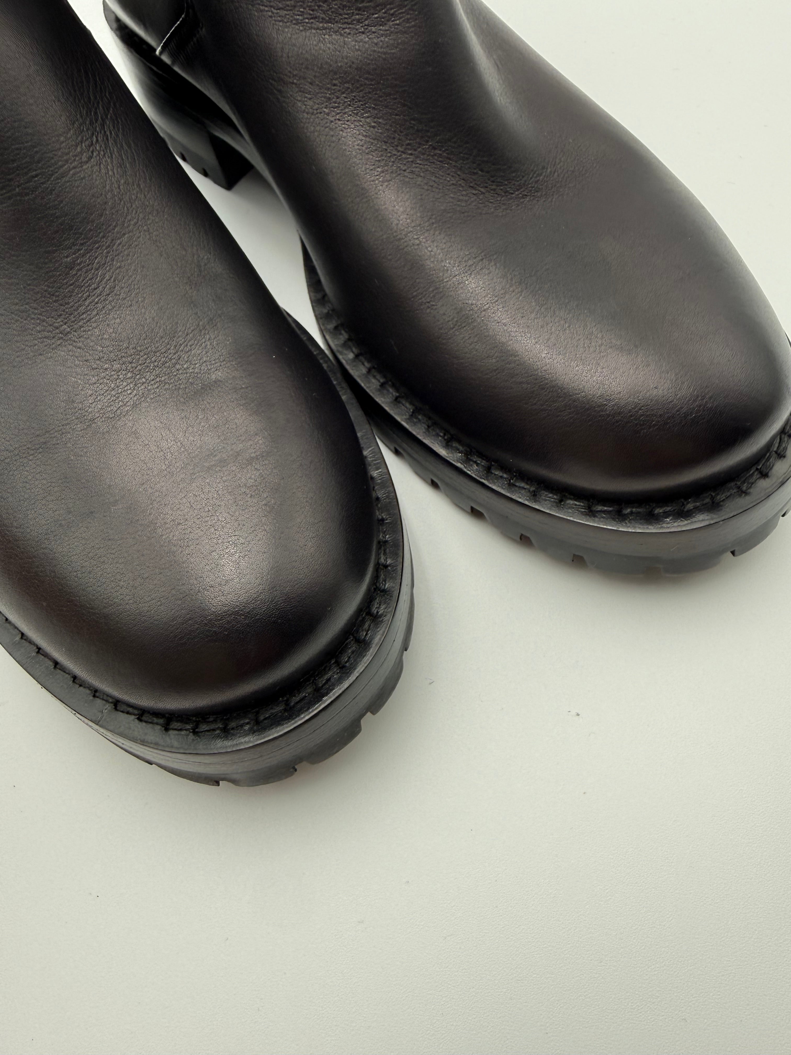 Louis Vuitton Stivaletti Discovery Flat Neri