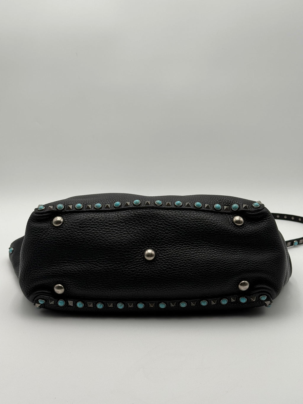 Valentino Garavani Borsa Tote Rockstud Medium Rolling in Pelle Granata Nera e Pietre Turchese - Mercatino di Ninni