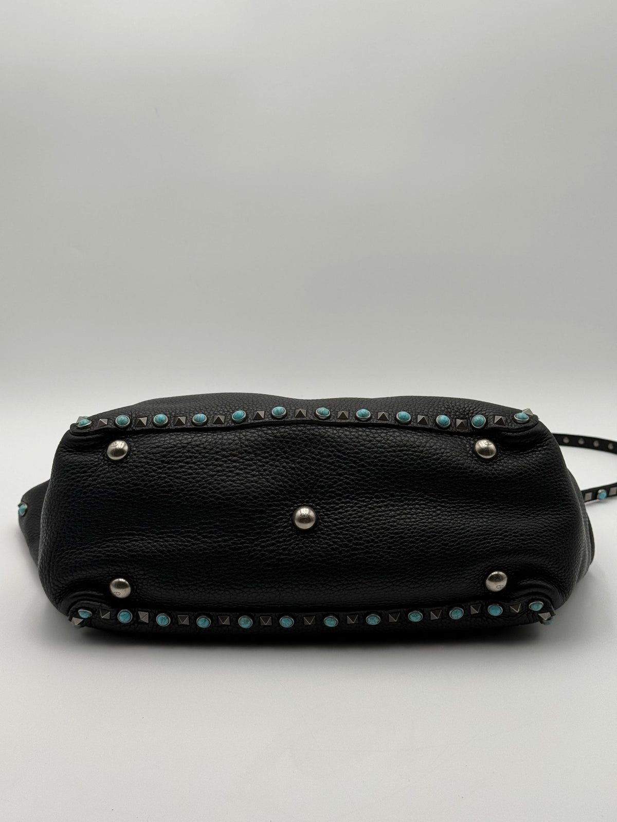 Valentino Garavani Borsa Tote Rockstud Medium Rolling in Pelle Granata Nera e Pietre Turchese - Mercatino di Ninni