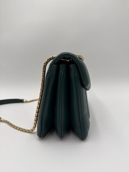 Bulgari Serpenti Borsa Reverse in Pelle di Vitello Smeraldo