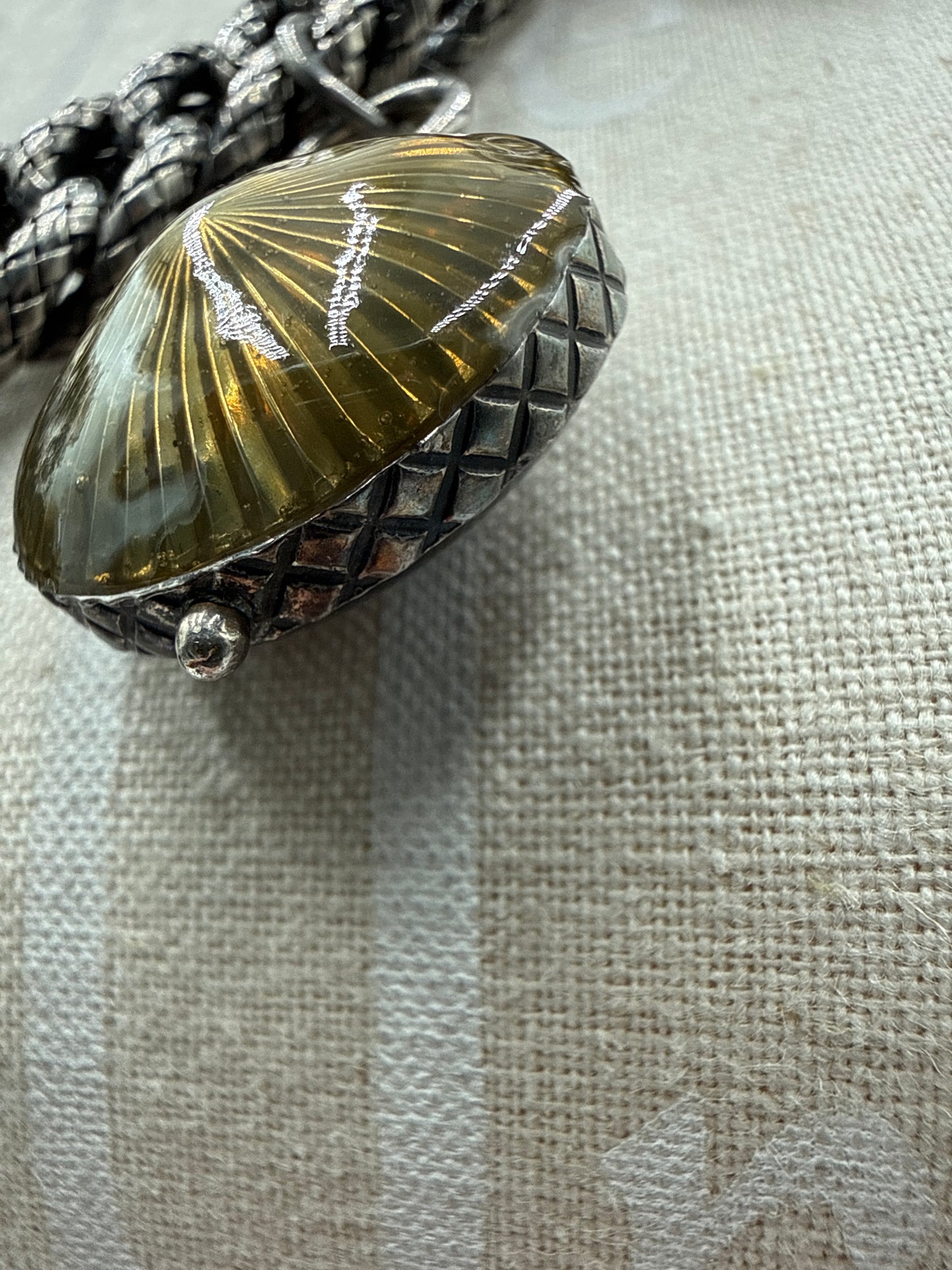 Bottega Veneta Collana intrecciato in Argento Ossidato con Medaglioni