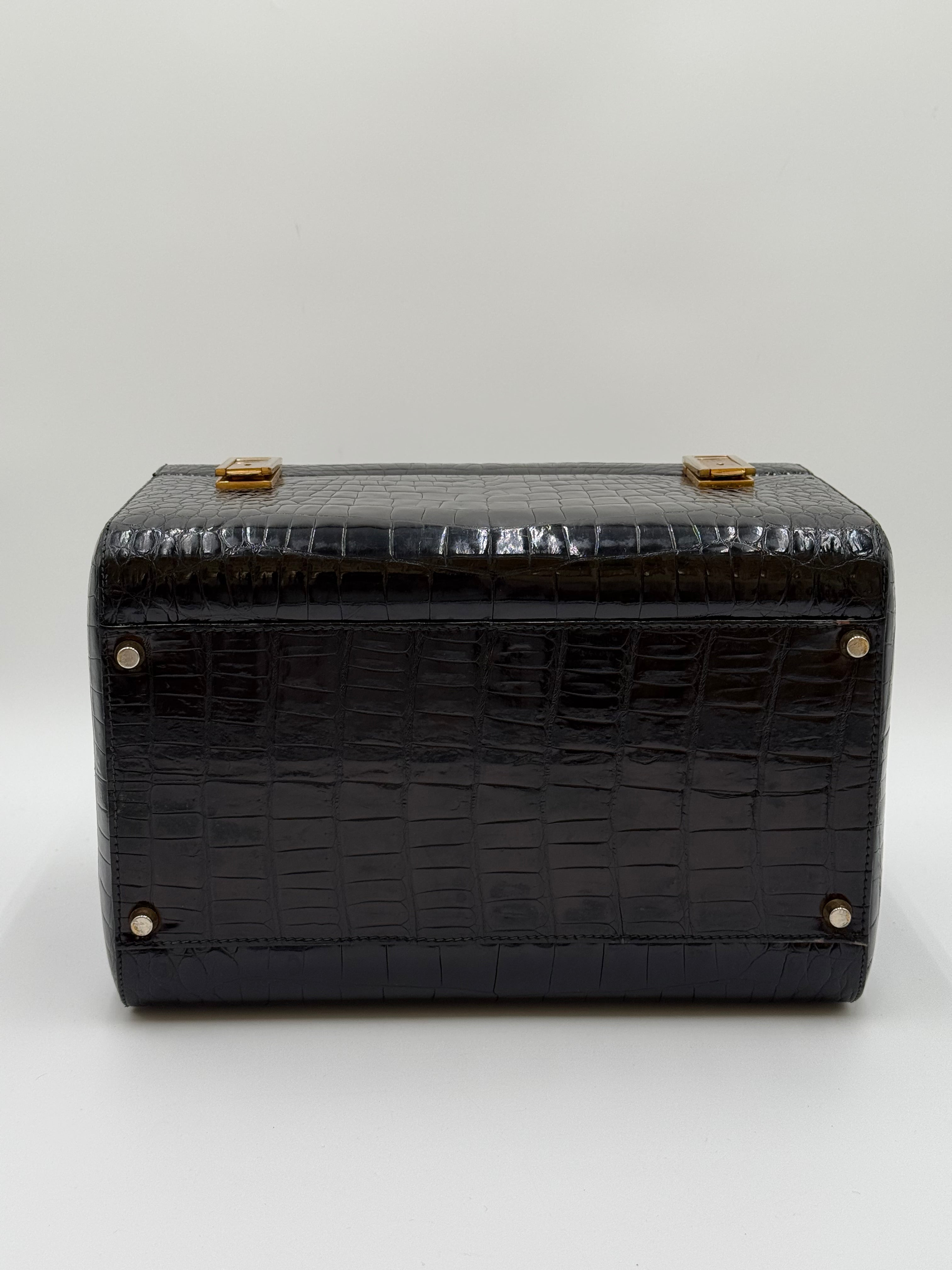 Beauty Casa Vintage  Revlon in Pelle di Coccodrillo Nero