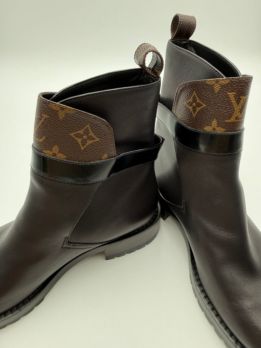 Louis Vuitton Stivaletti Discovery Flat Neri