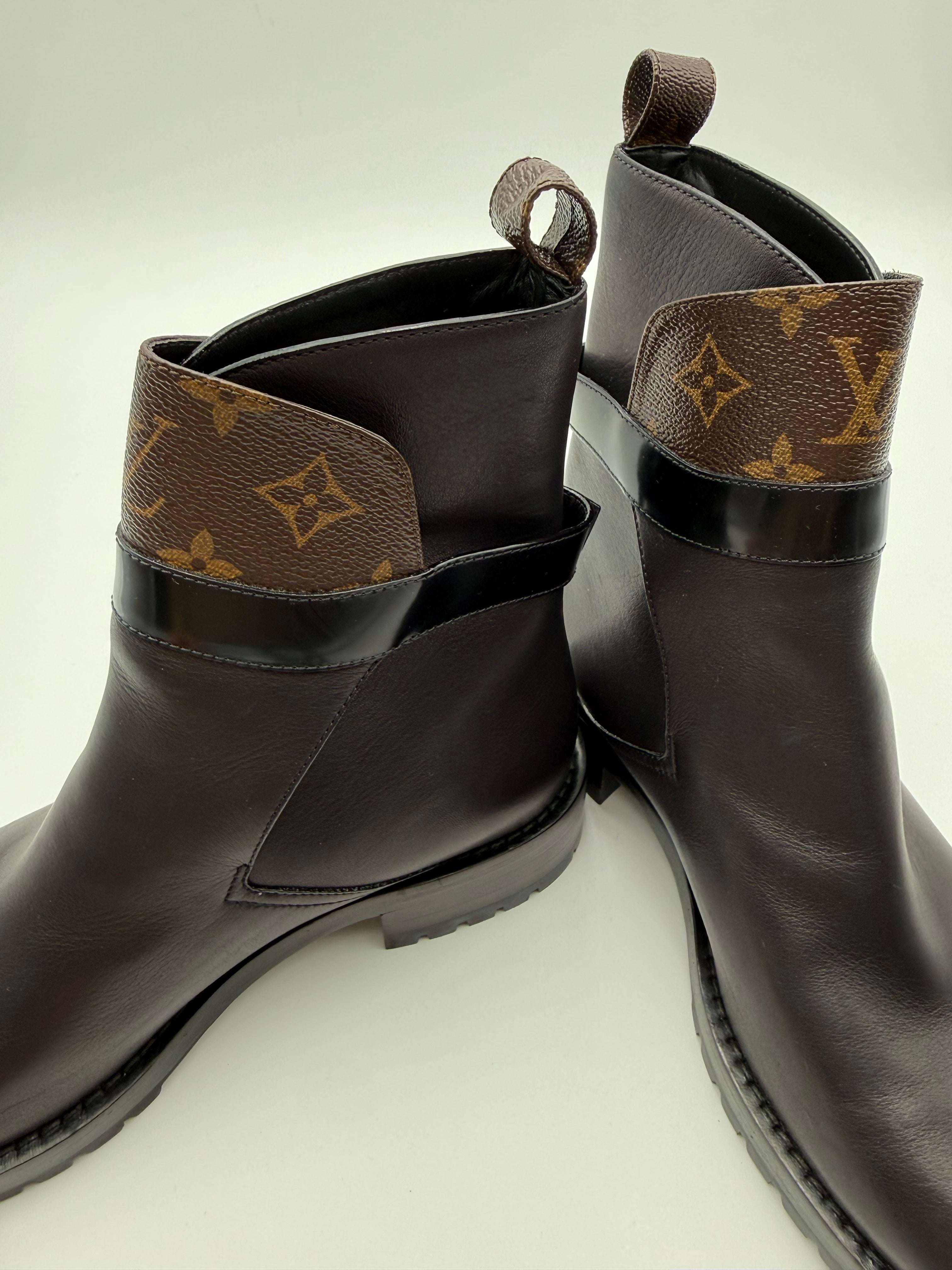 Louis Vuitton Stivaletti Discovery Flat Neri