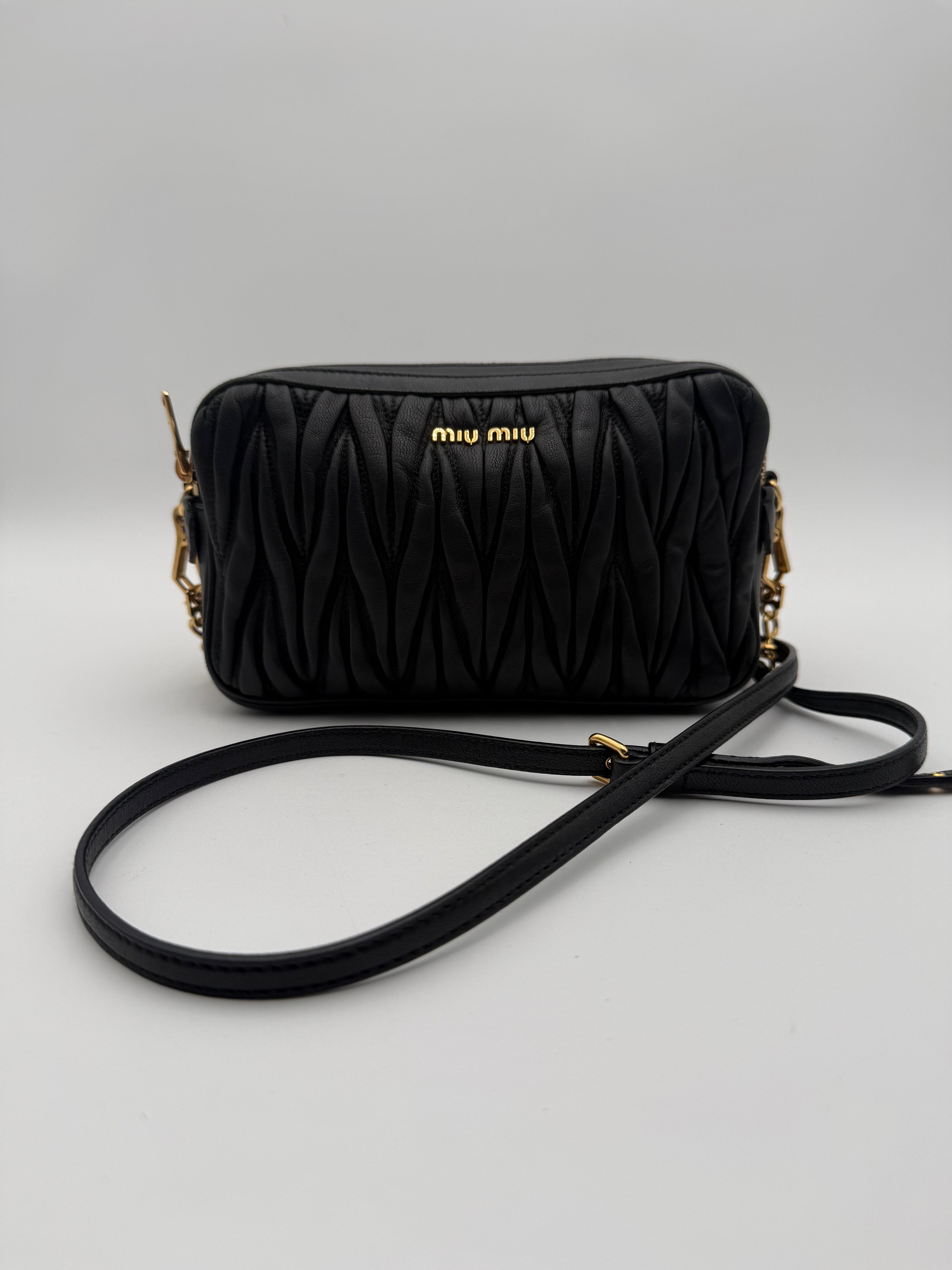 Borsa tracolla  Camera Miumiu in Pelle Matelassè Nera