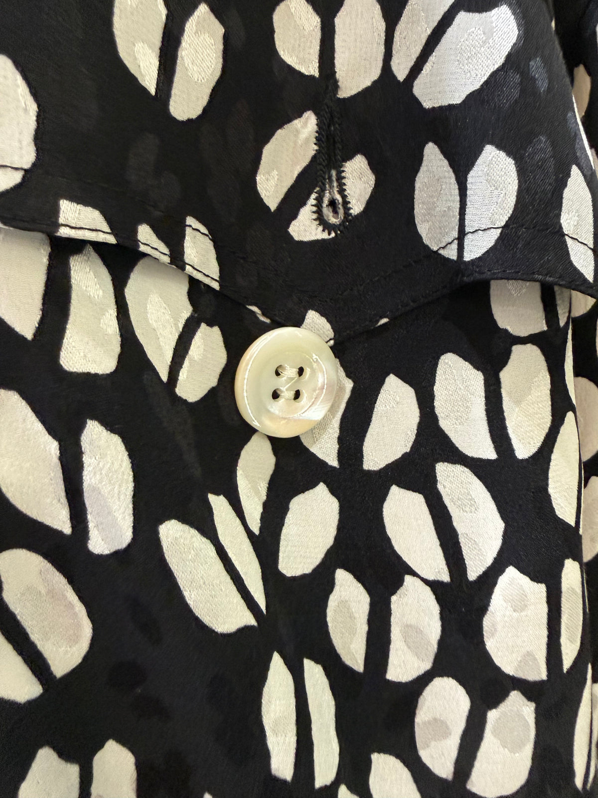 Camicia Vintage Christian Dior Boutique in Seta a Stampa Geometrica Bicolore