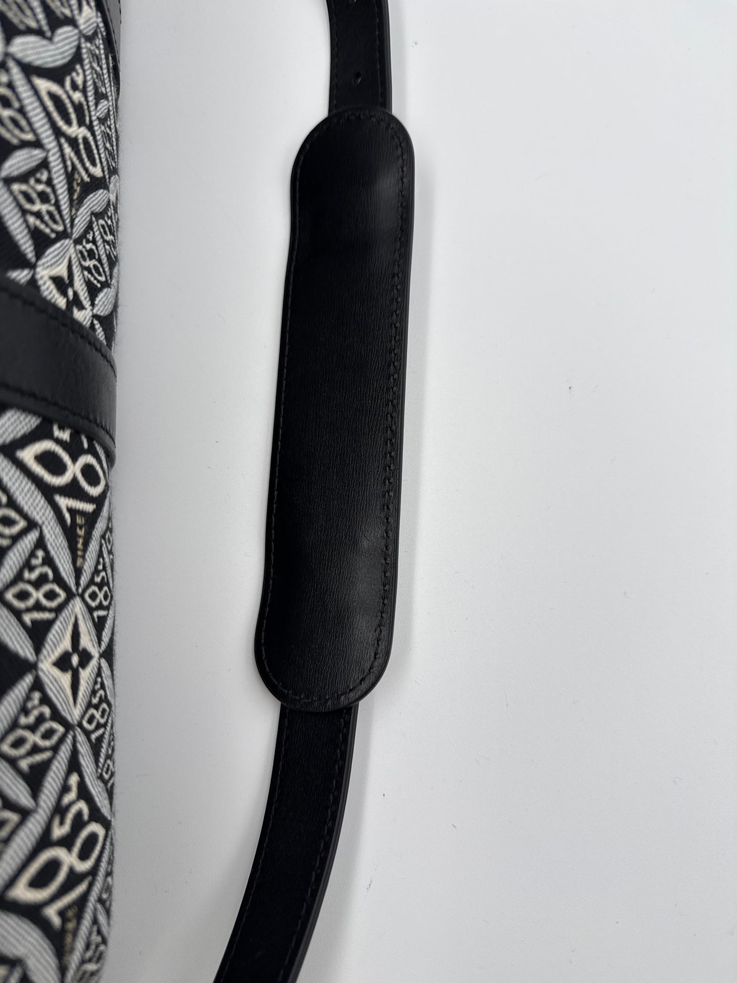 Louis Vuitton dal "1854 "Keepall Bandouliere Jaquard