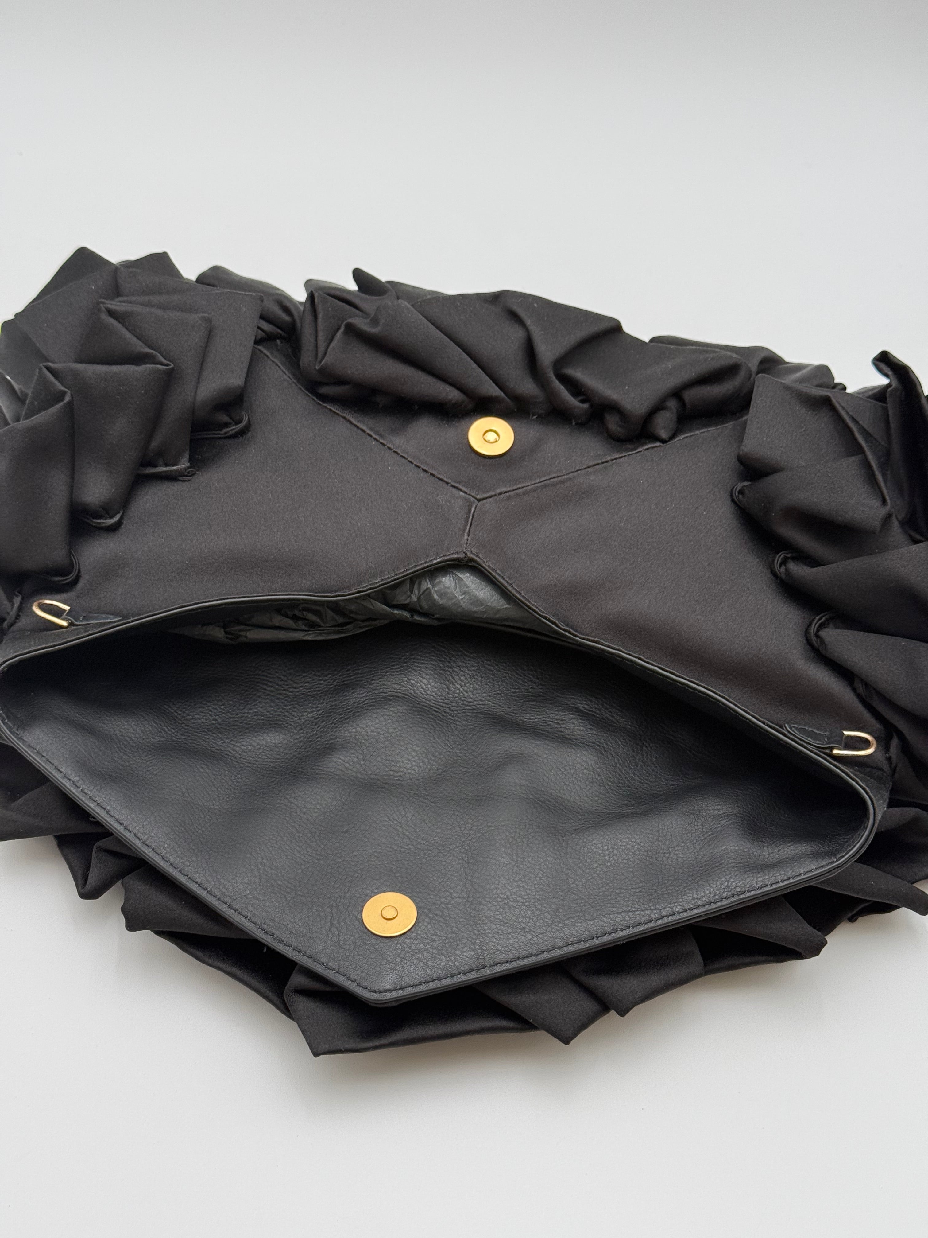 Pochette Dries Van Noten in Tessuto Tecnico Plissettato - Nero