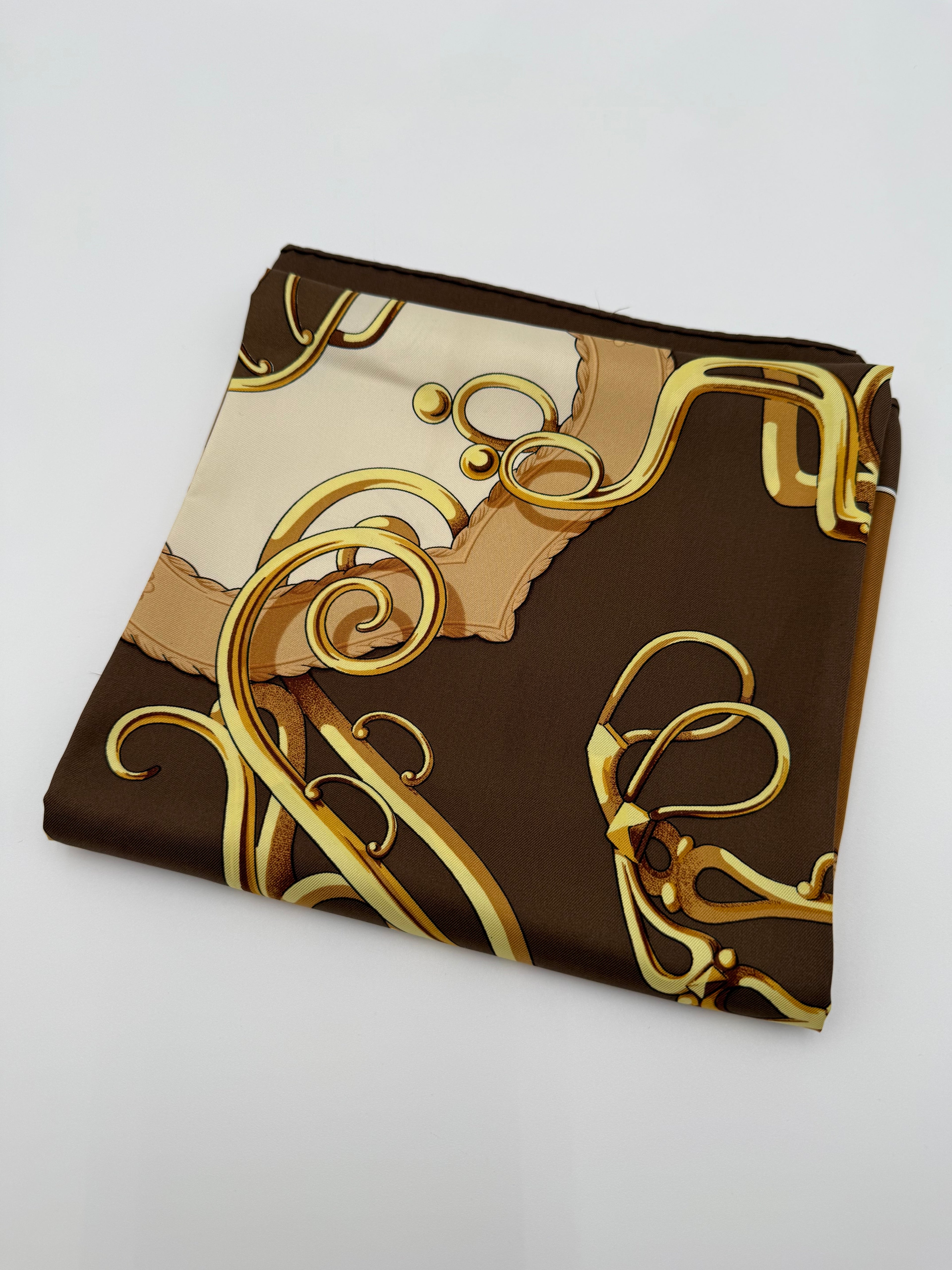 Hermès Foulard Carrè "Mors à Jouets" Seta Marrone - Mercatino di Ninni