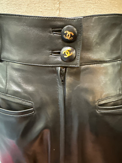 Chanel Gonna  Midi in Pelle di Agnello Nera Vintage.