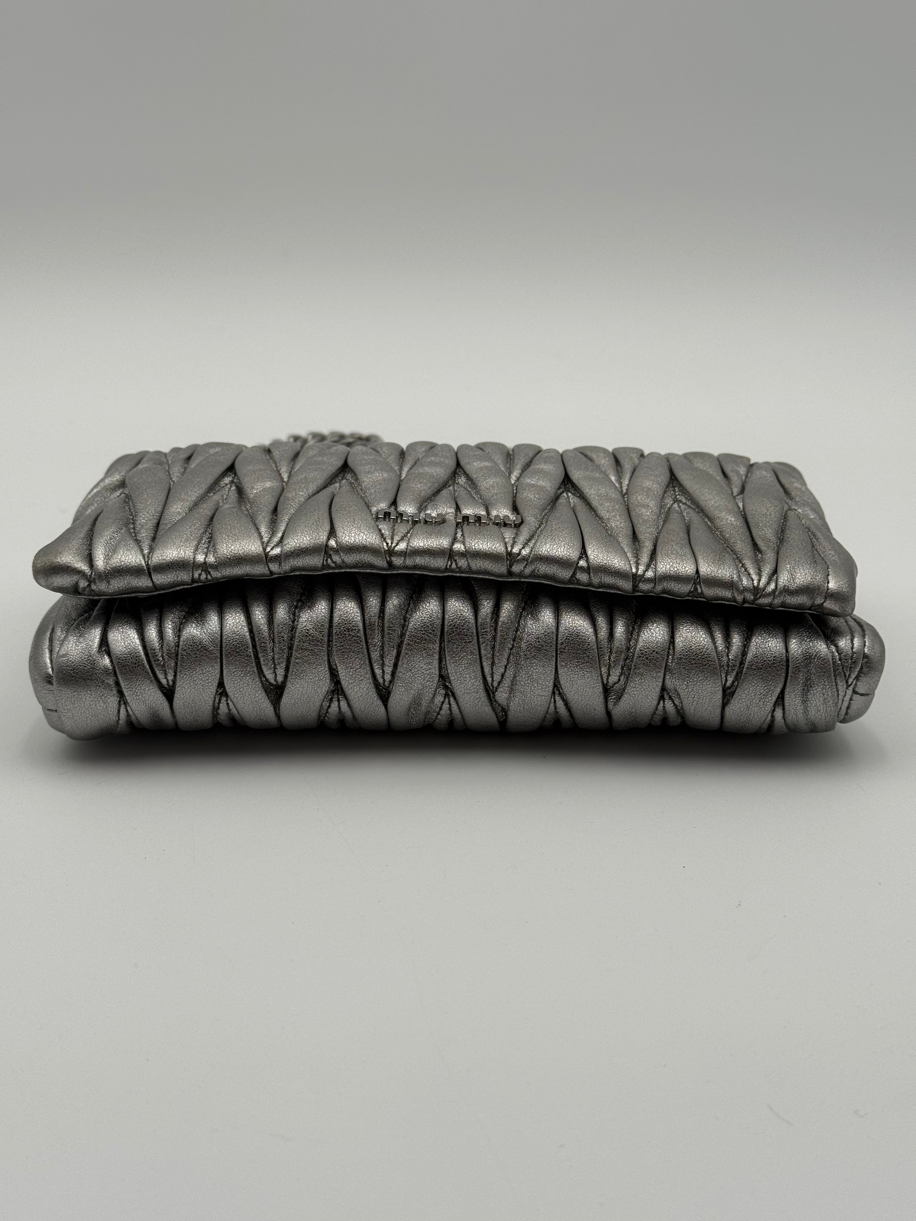 Borsa tracolla Matelassè in Pelle Argento