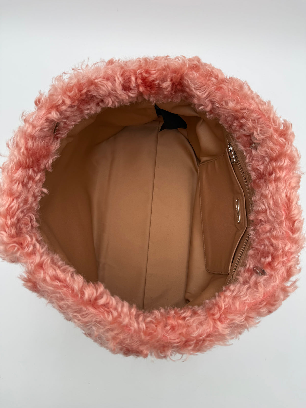 Miu Miu - Borsa Tote Eco Shearling Rosa  Corallo con Dettaglio Gioiello