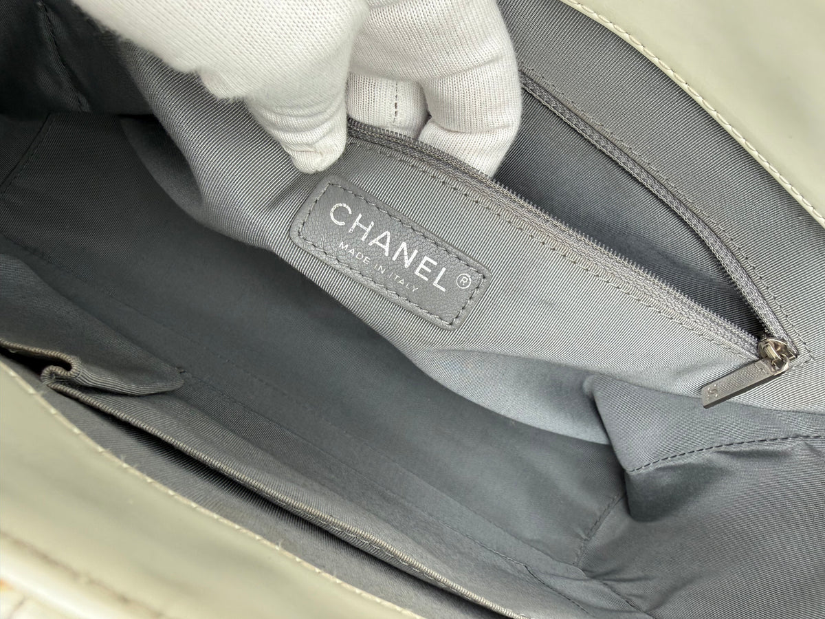 Borsa Chanel Boy Tote in pelle Bianca Edizione Limitata