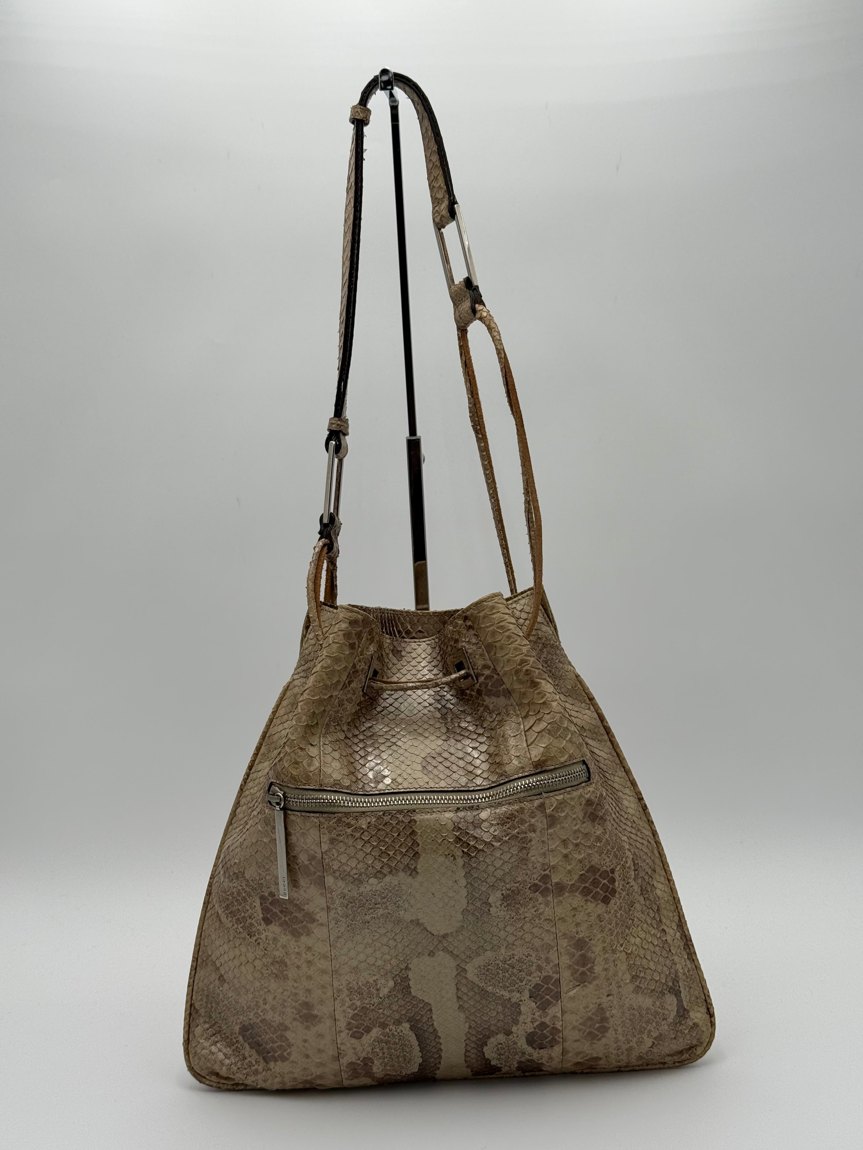 Gucci Borsa Vintage Tom Ford a Secchiello in Pelle di Pitone Beige