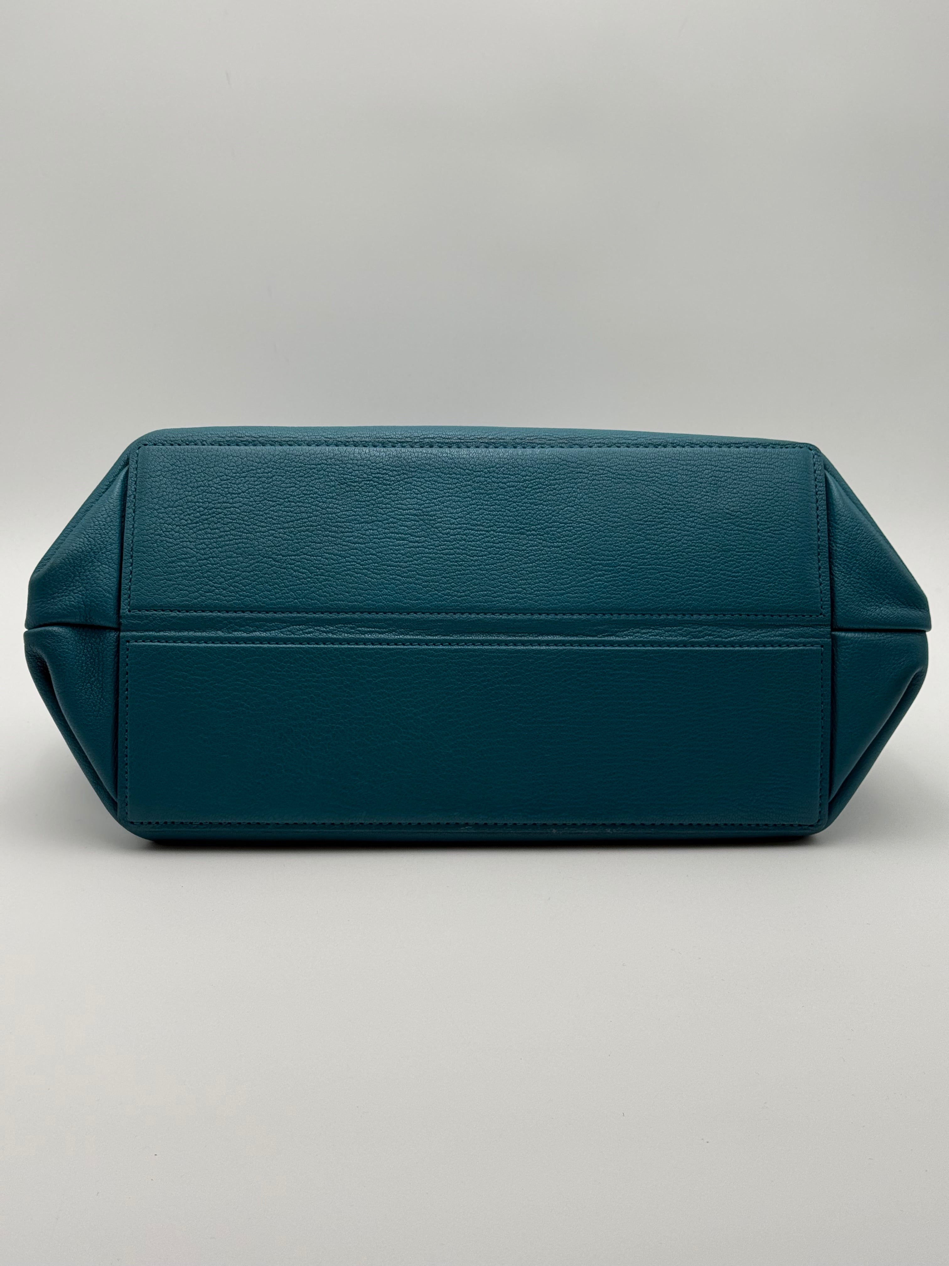 Miumiu Borsa in Pelle Madras Blu Laguna