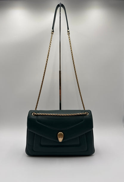 Bulgari Serpenti Borsa Reverse in Pelle di Vitello Smeraldo