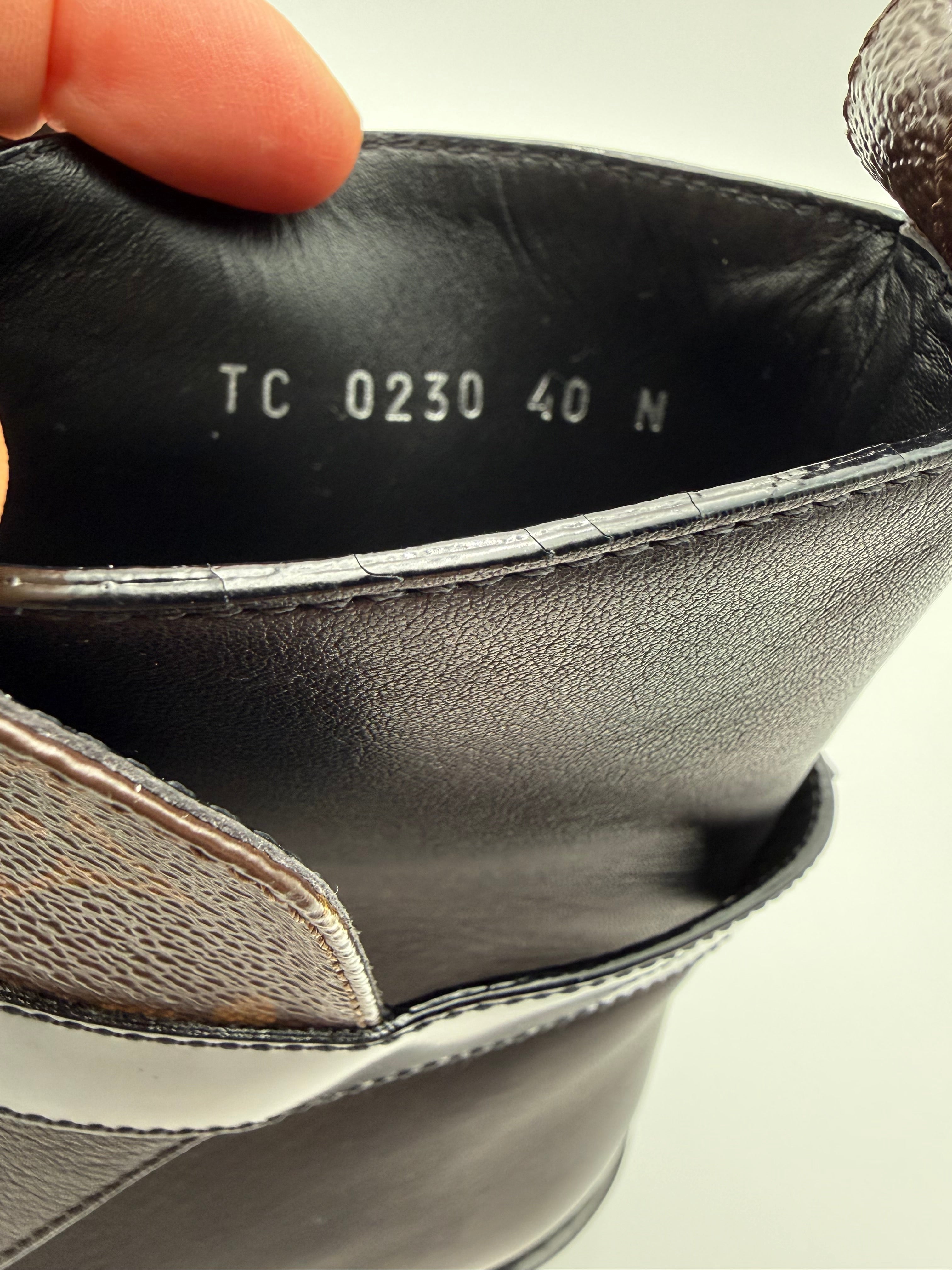 Louis Vuitton Stivaletti Discovery Flat Neri