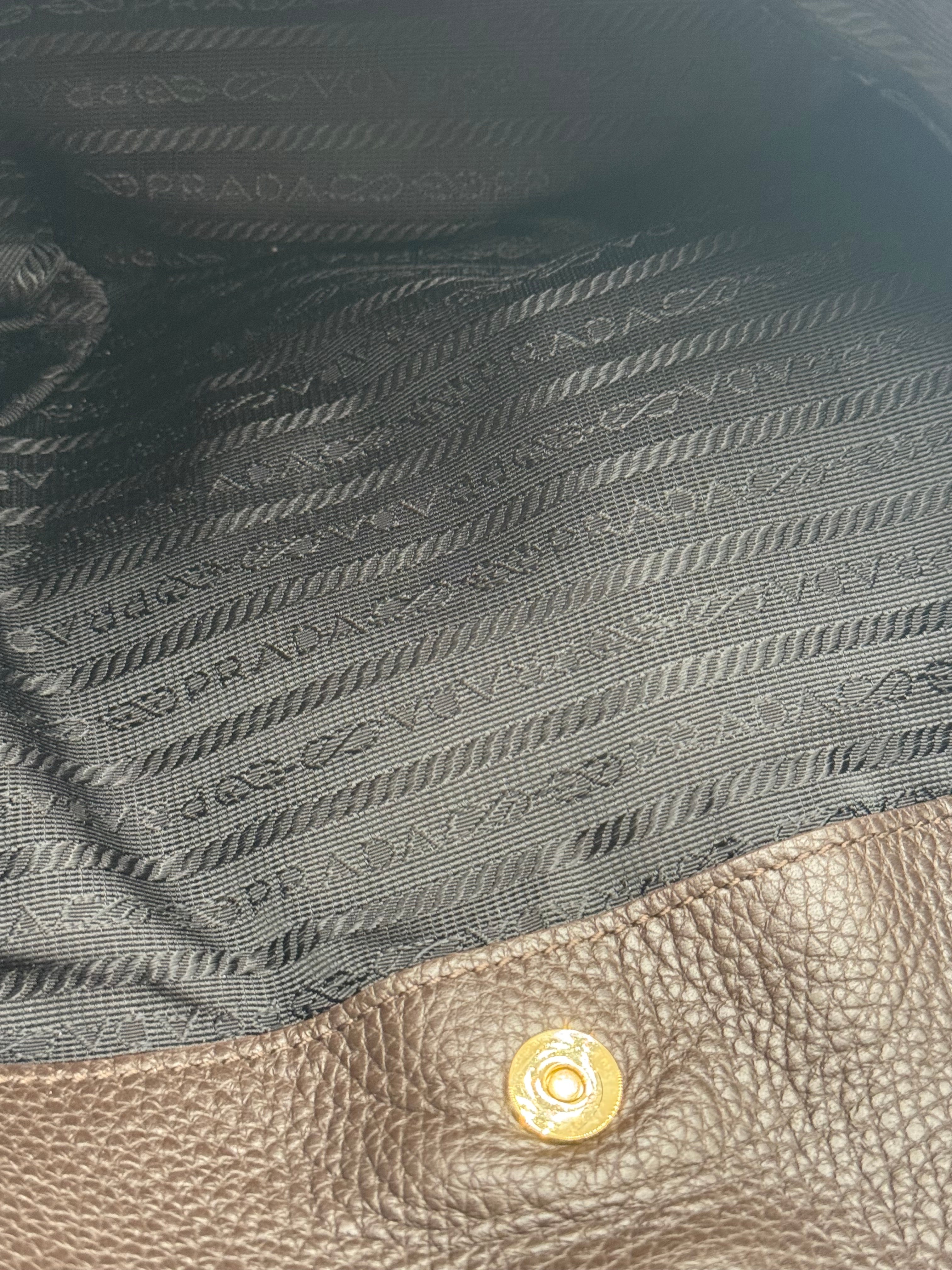 Borsa Tote Prada in pelle di Vitello Martellata Marrone