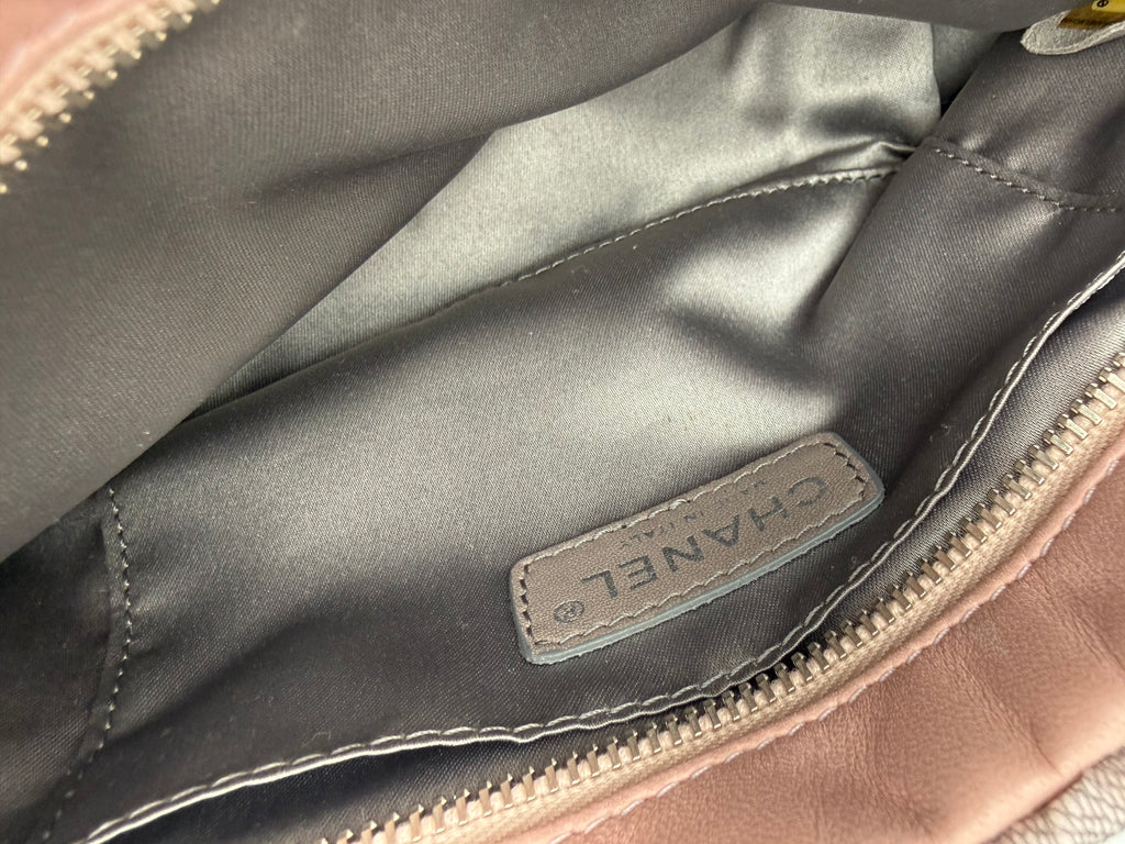 Chanel Borsa Matelassè Plissè in Tessuto Rosa Cipria