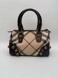 Borsa Burberry Studded Bowling Bag in Canvas House Check e Vernice