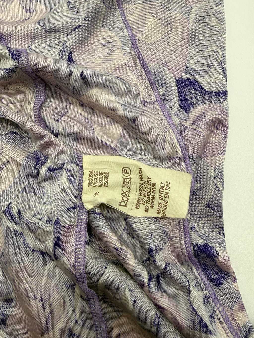 Versace Maglia Vintage in Viscosa Stampa Rose Viola