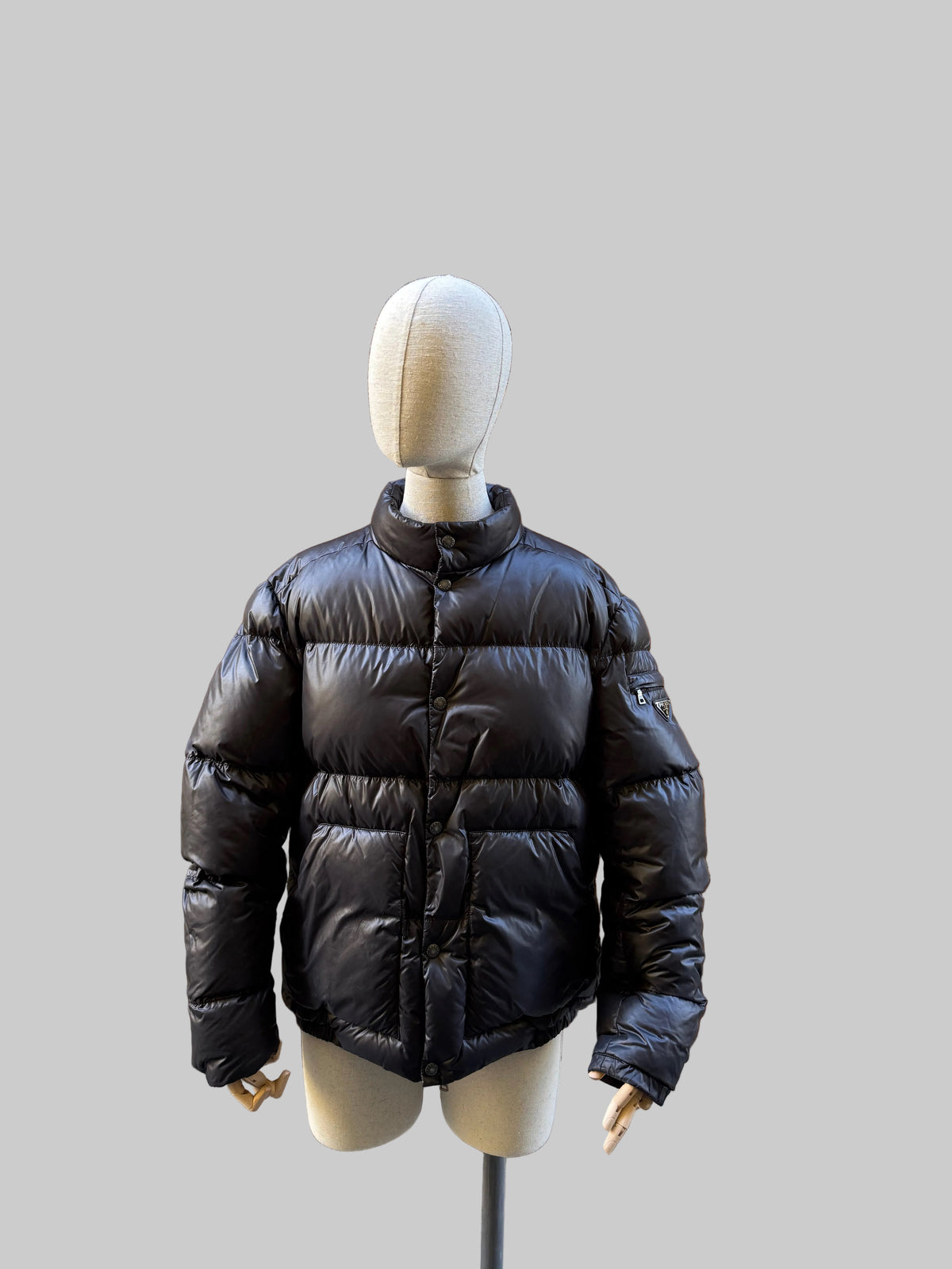 Prada Uomo Piumino in Nylon Tecnico  Lucido Nero Vintage