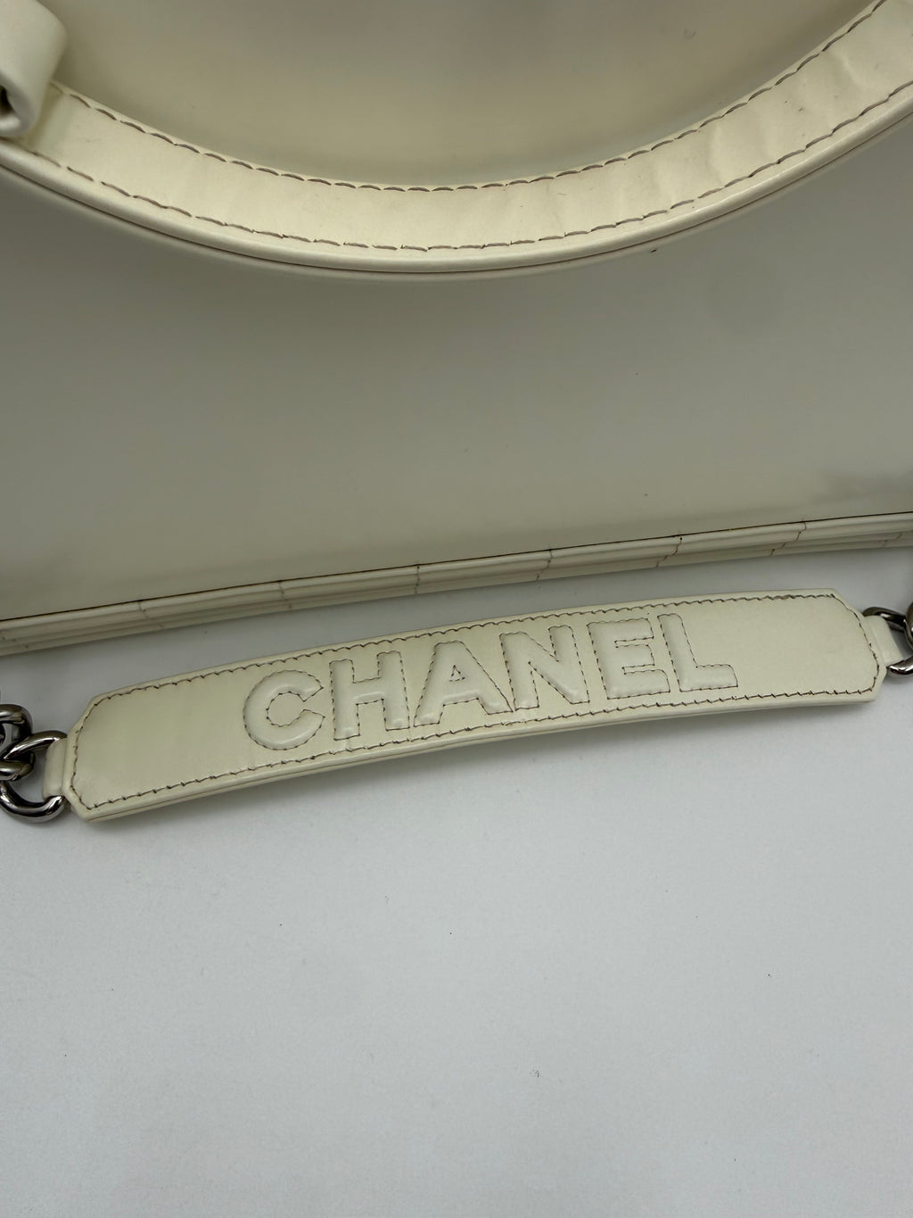 Borsa Chanel Boy Tote in pelle Bianca Edizione Limitata