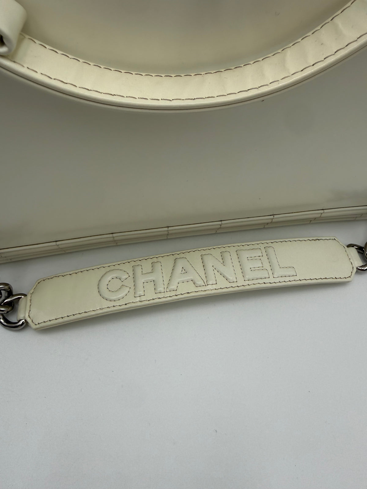Borsa Chanel Boy Tote in pelle Bianca Edizione Limitata