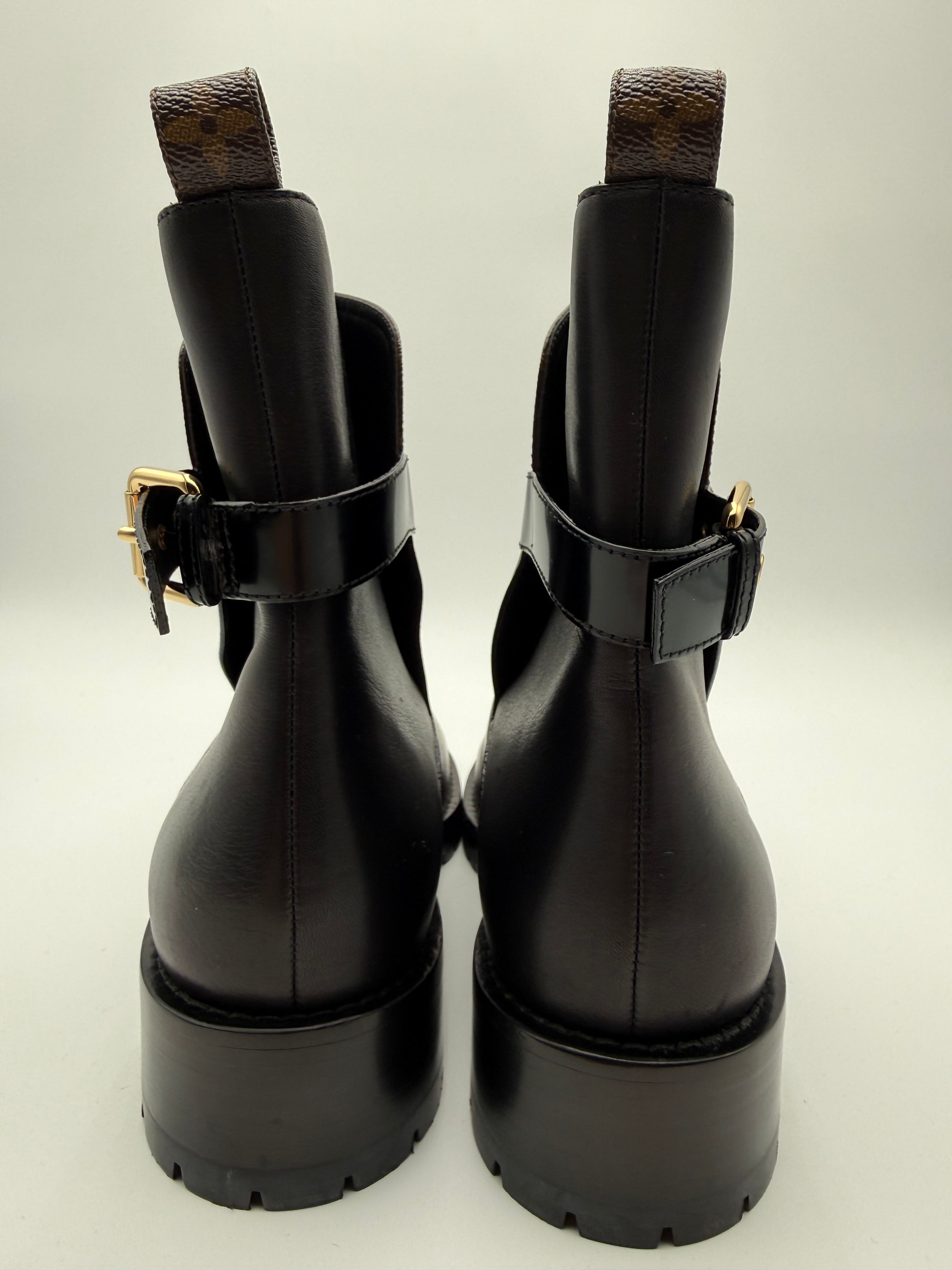 Louis Vuitton Discovery Flat Ankle Boots