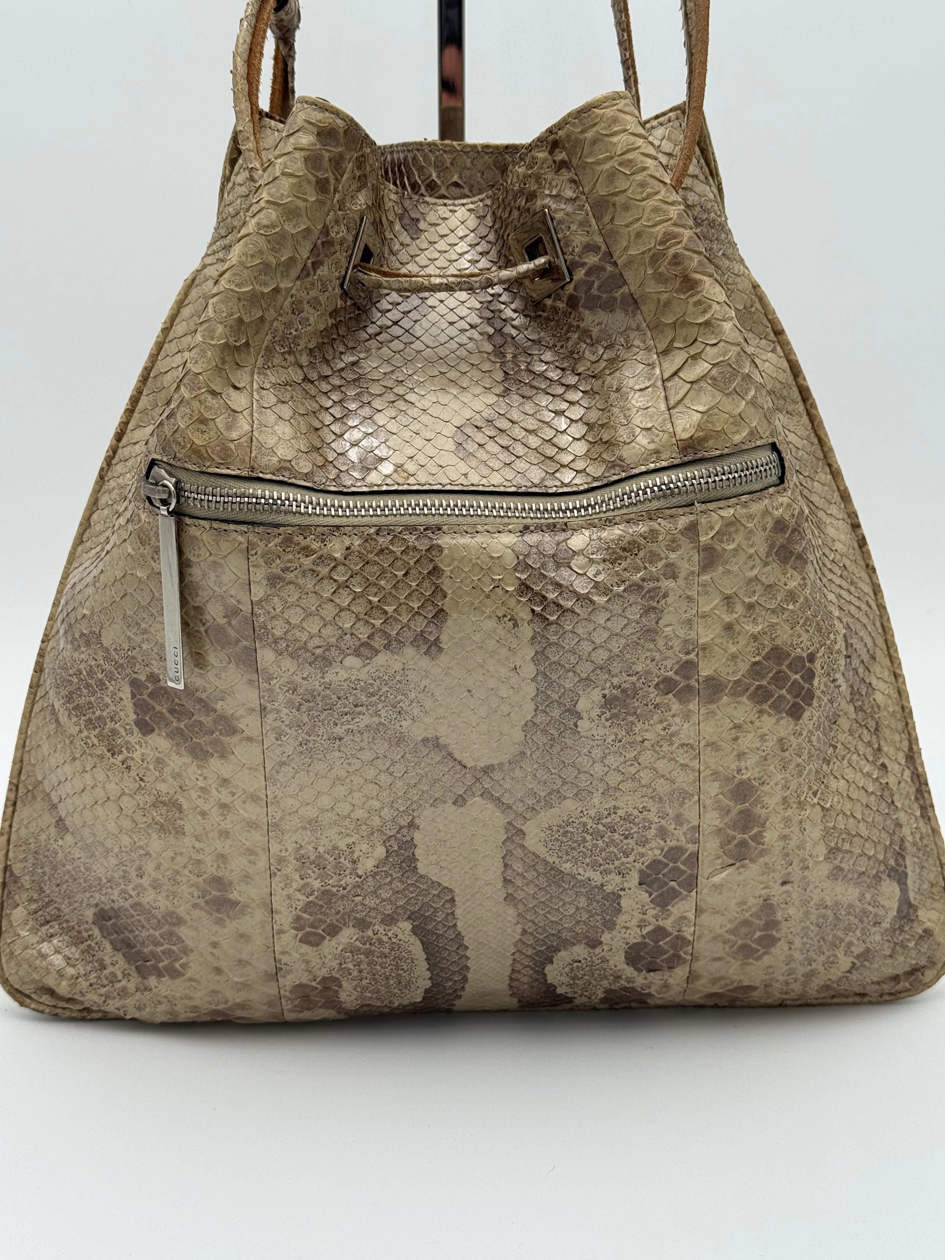 Gucci Borsa Vintage Tom Ford a Secchiello in Pelle di Pitone Beige