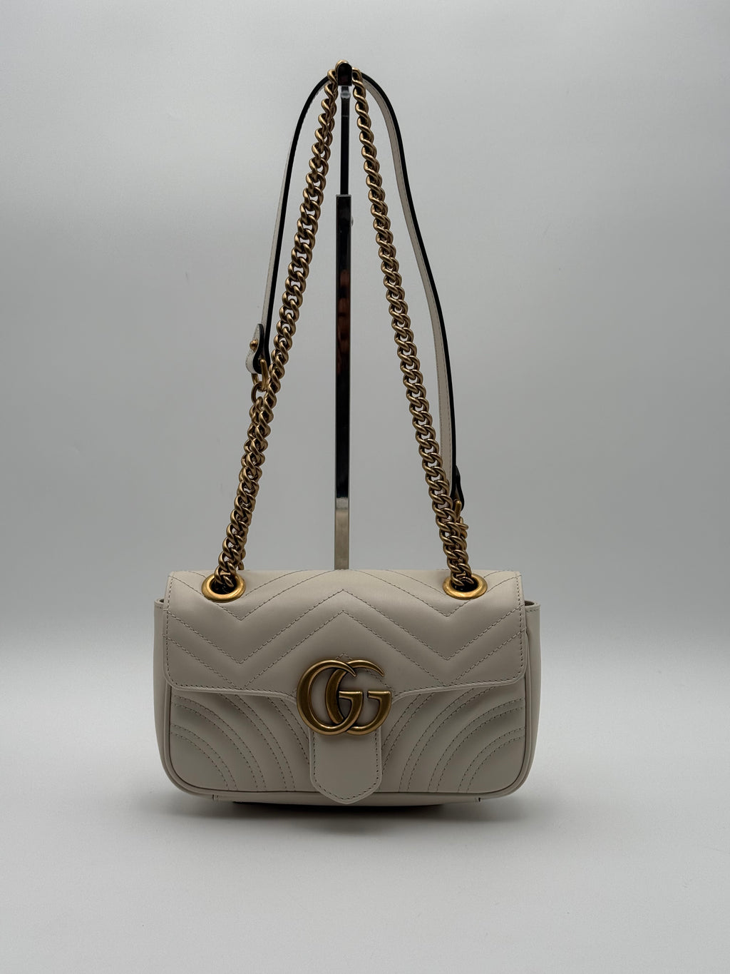 Borsa a Tracolla Gucci Marmont in Pelle Matelassè Small -Bianco Panna