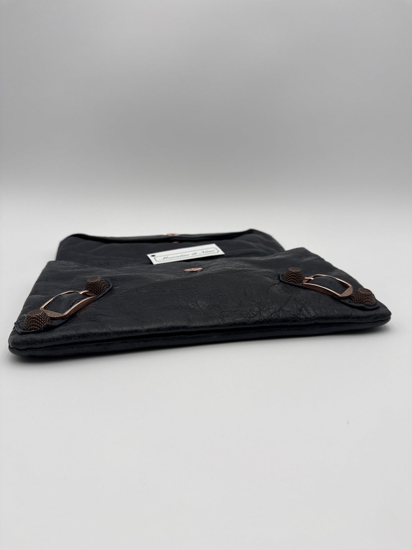 Balenciaga Pochette Giant Envelope in pelle di Agnello Blu