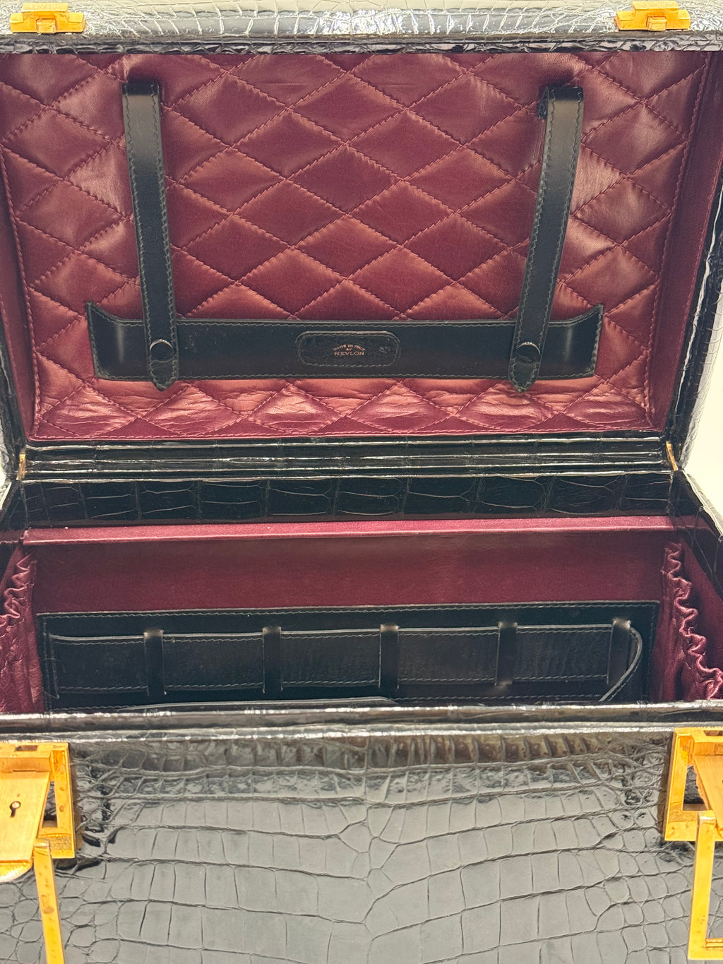 Beauty Casa Vintage  Revlon in Pelle di Coccodrillo Nero