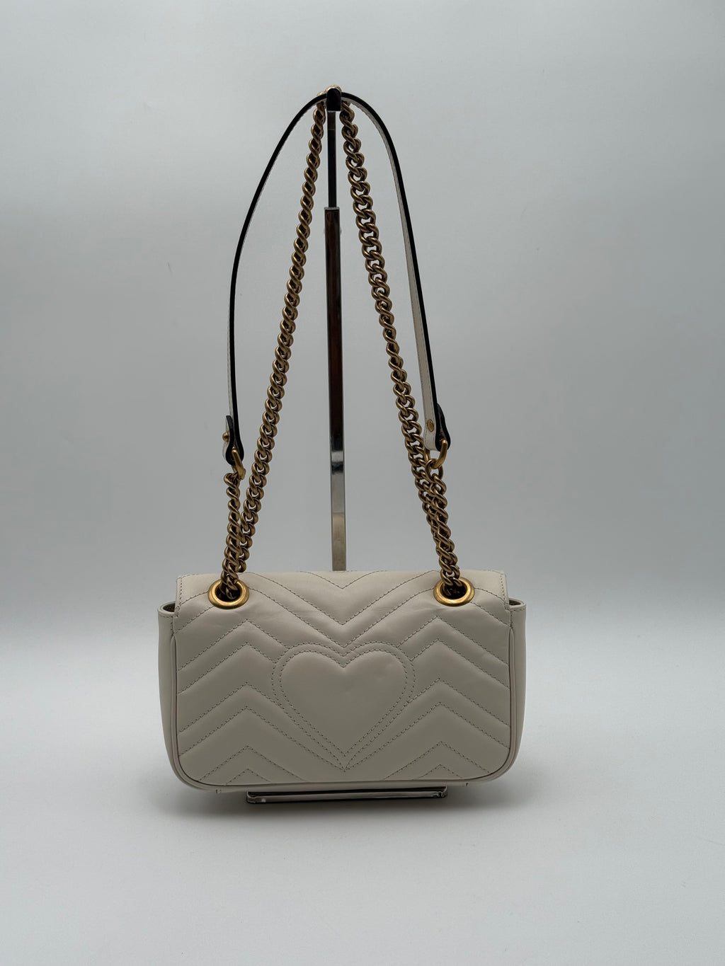 Borsa a Tracolla Gucci Marmont in Pelle Matelassè Small -Bianco Panna