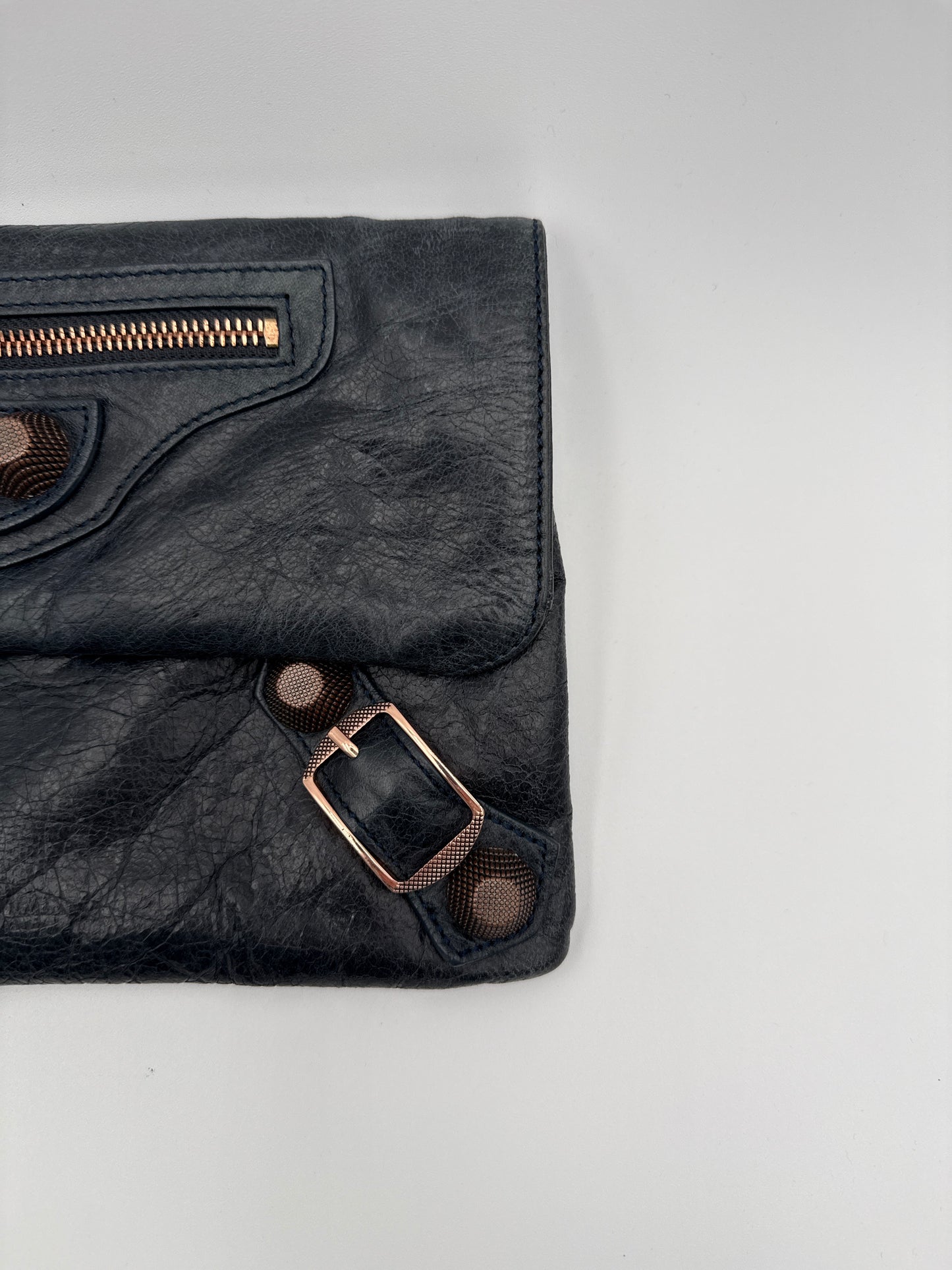 Balenciaga Pochette Giant Envelope in pelle di Agnello Blu