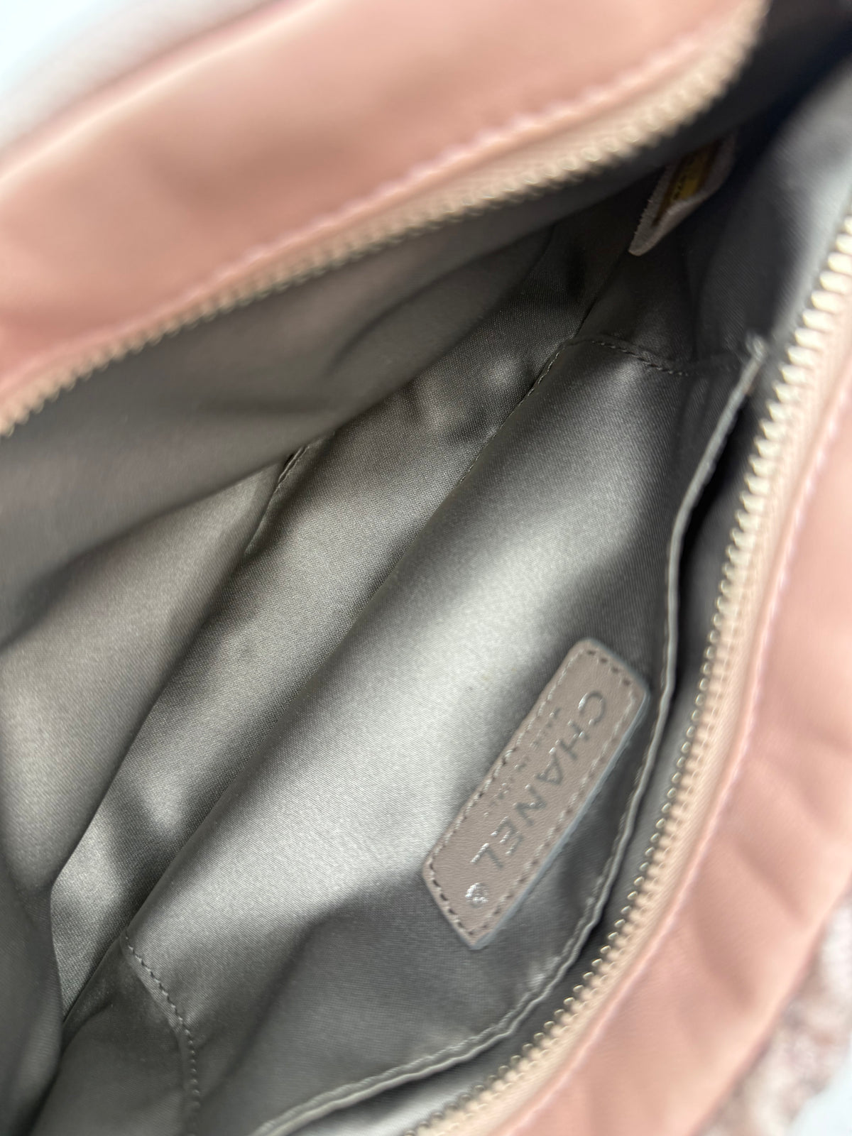 Chanel Borsa Matelassè Plissè in Tessuto Rosa Cipria