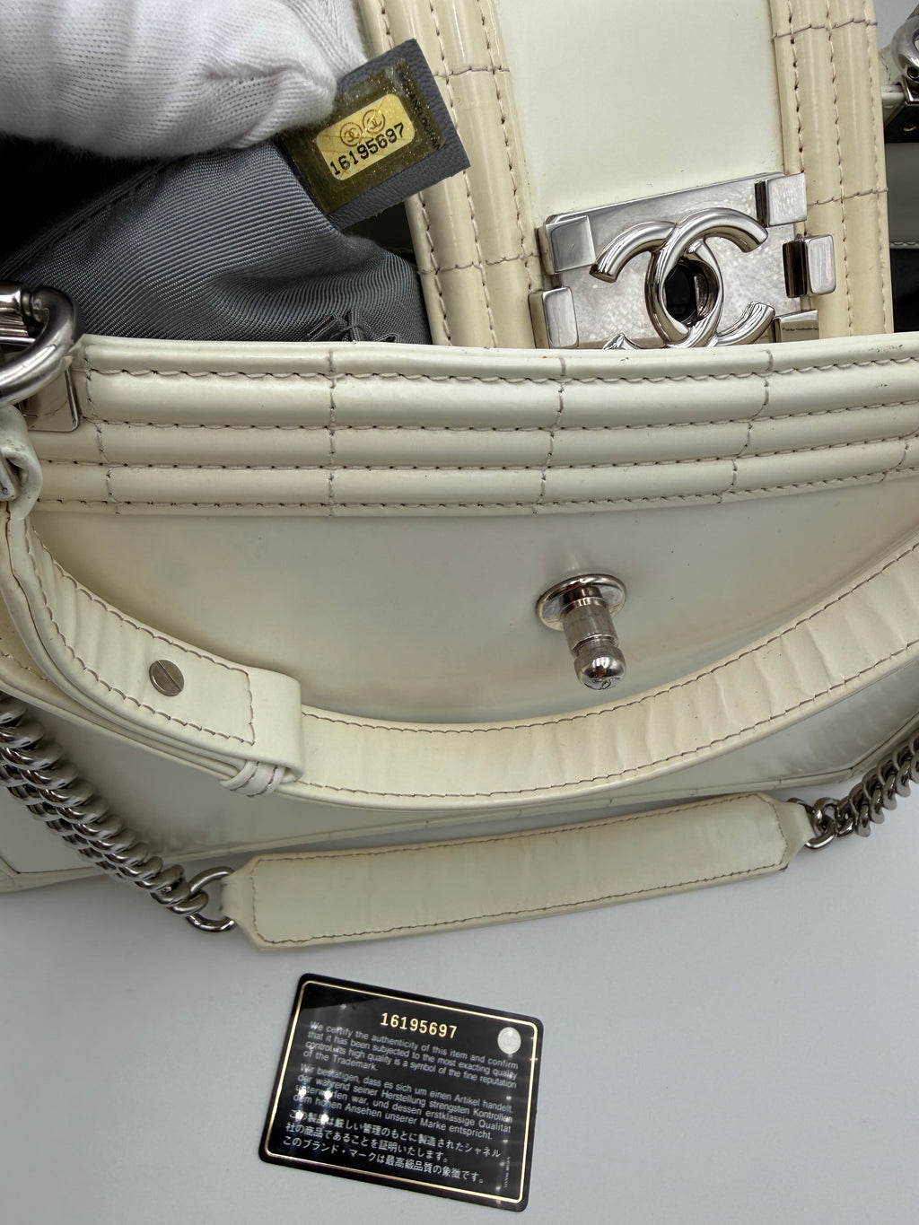 Borsa Chanel Boy Tote in pelle Bianca Edizione Limitata