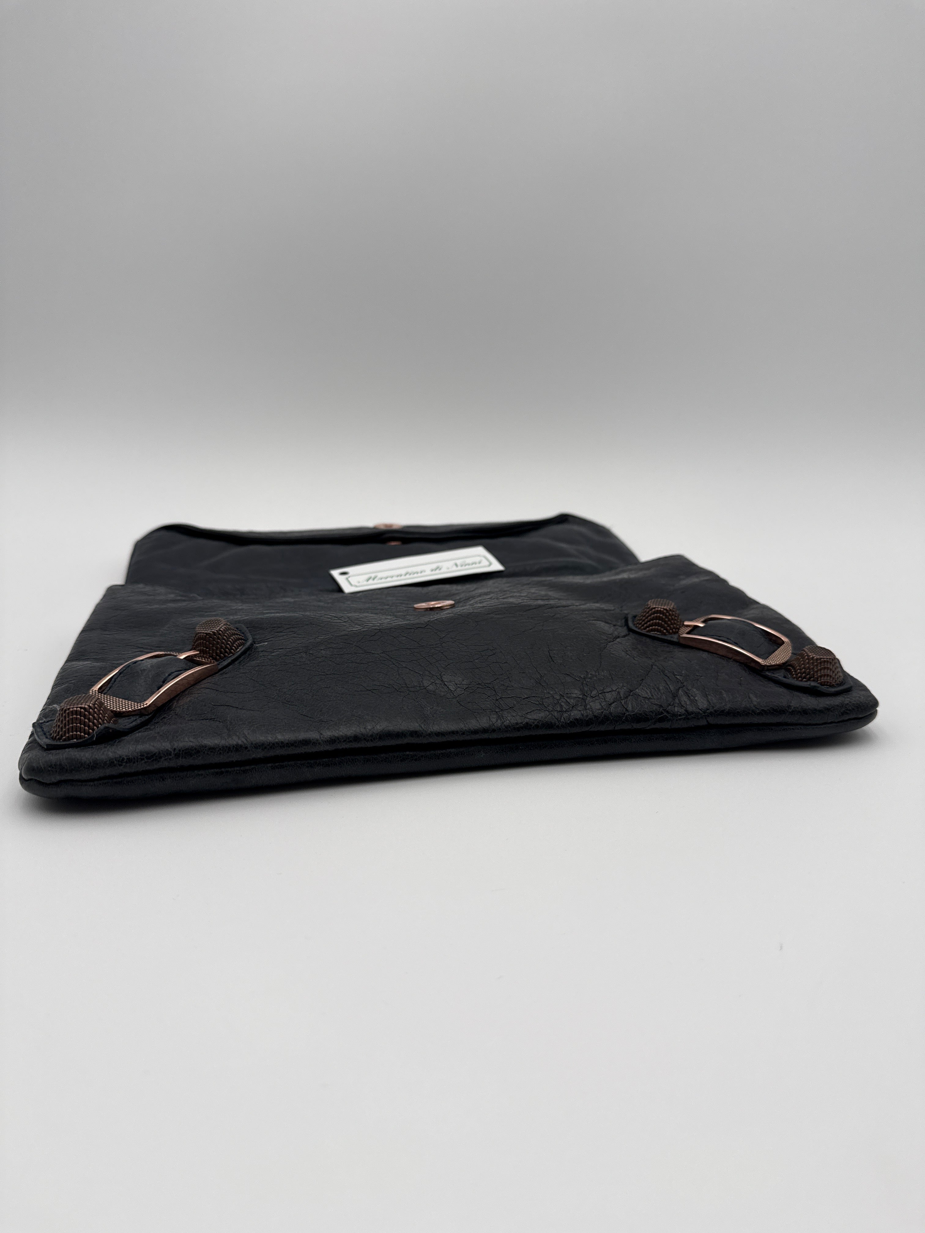 Balenciaga Pochette Giant Envelope in pelle di Agnello Blu Balenciaga