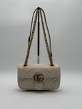 Borsa a Tracolla Gucci Marmont in Pelle Matelassè Small Bianco Panna