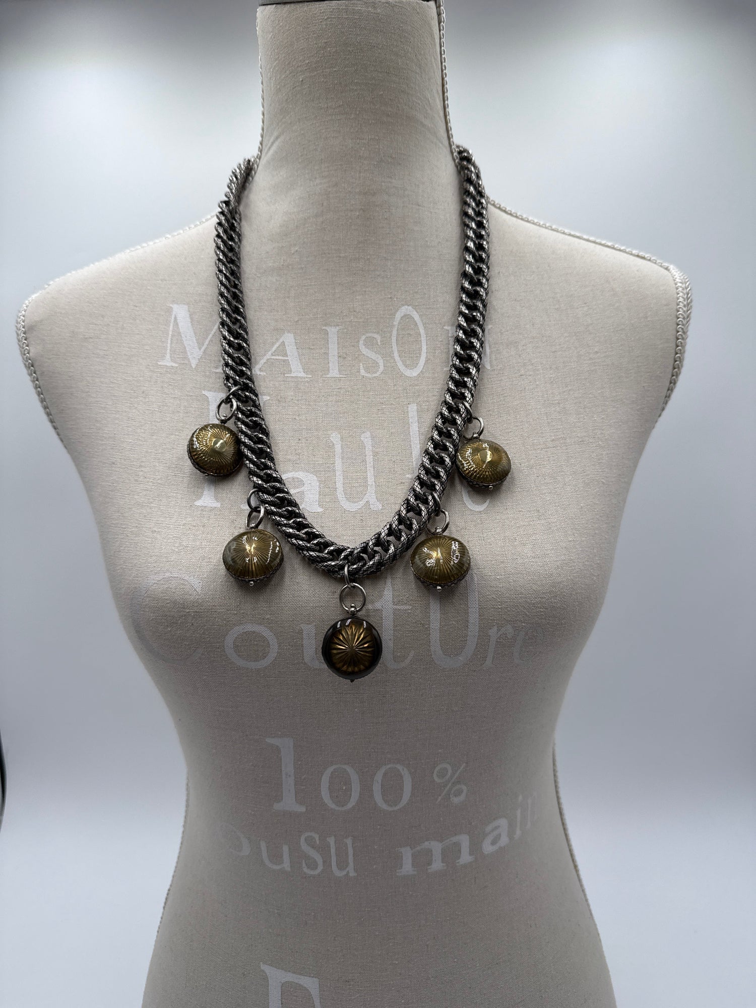 Bottega Veneta Collana in Argento Ossidato Intrecciato con Medaglioni Bottega Veneta