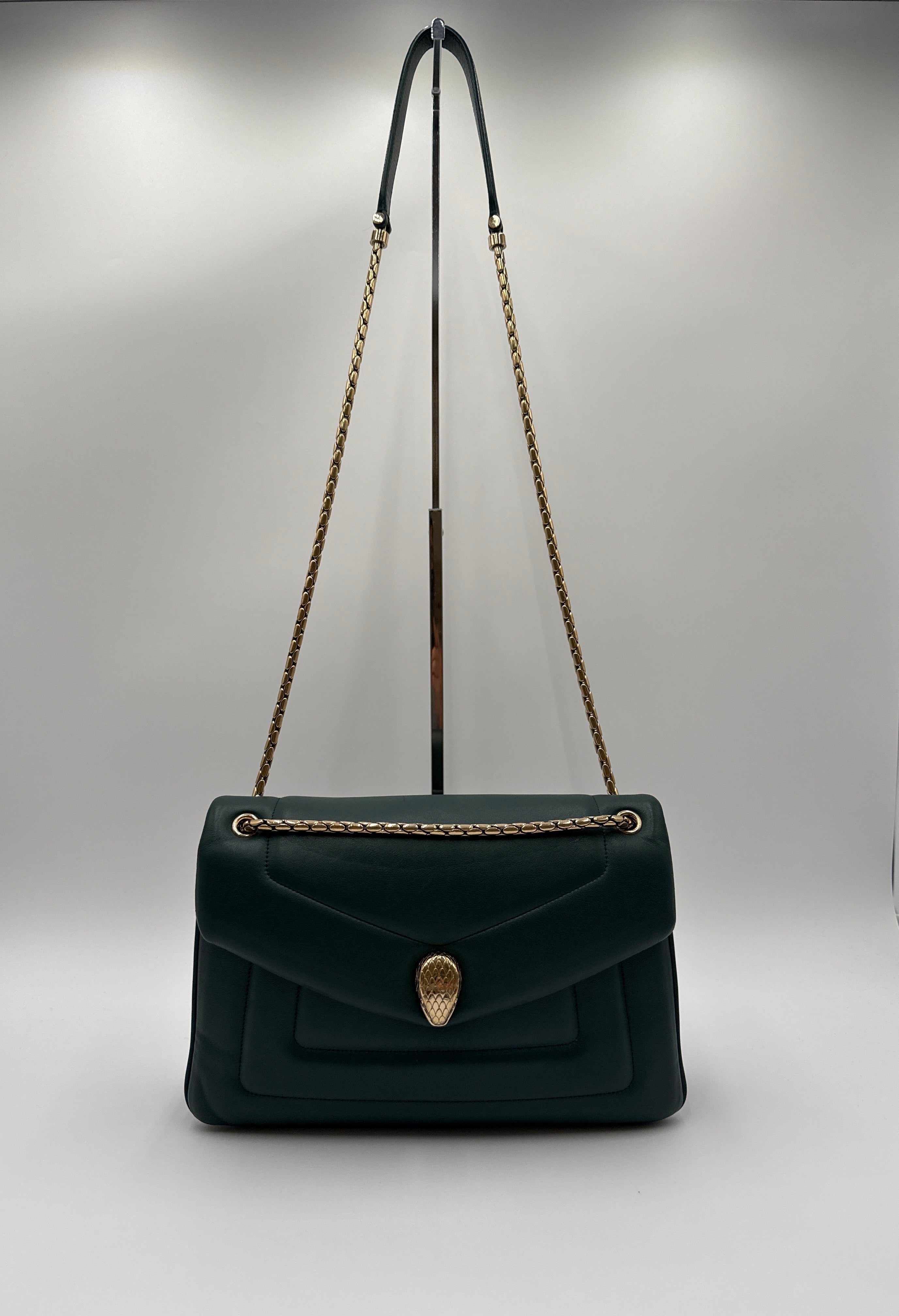 Bulgari Serpenti Reverse  Borsa in Pelle di Vitello Smeraldo Bulgari